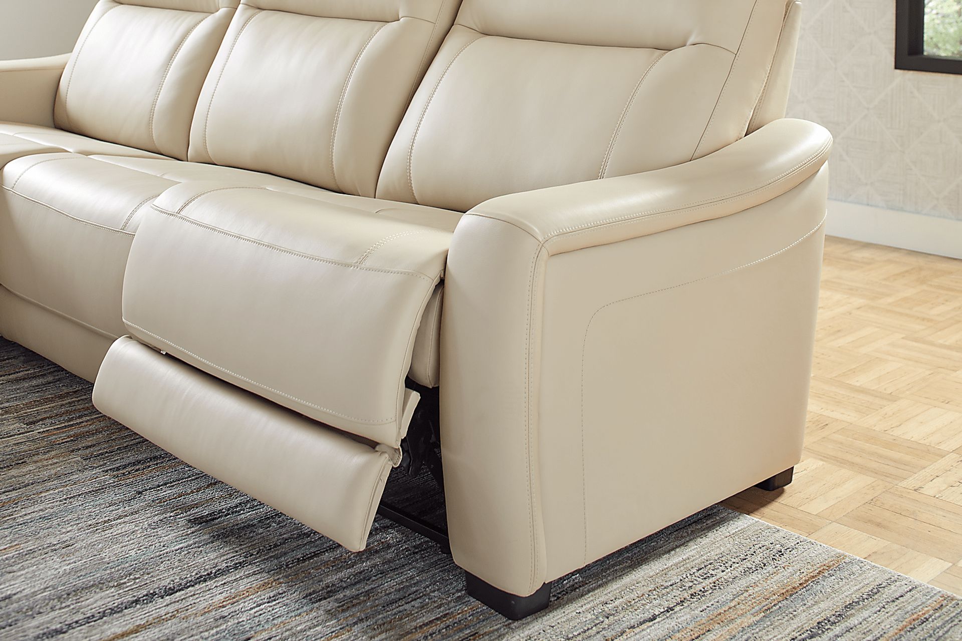 Newport Almond Leather 6 Pc Dual Power Reclining Sectional - Image 5
