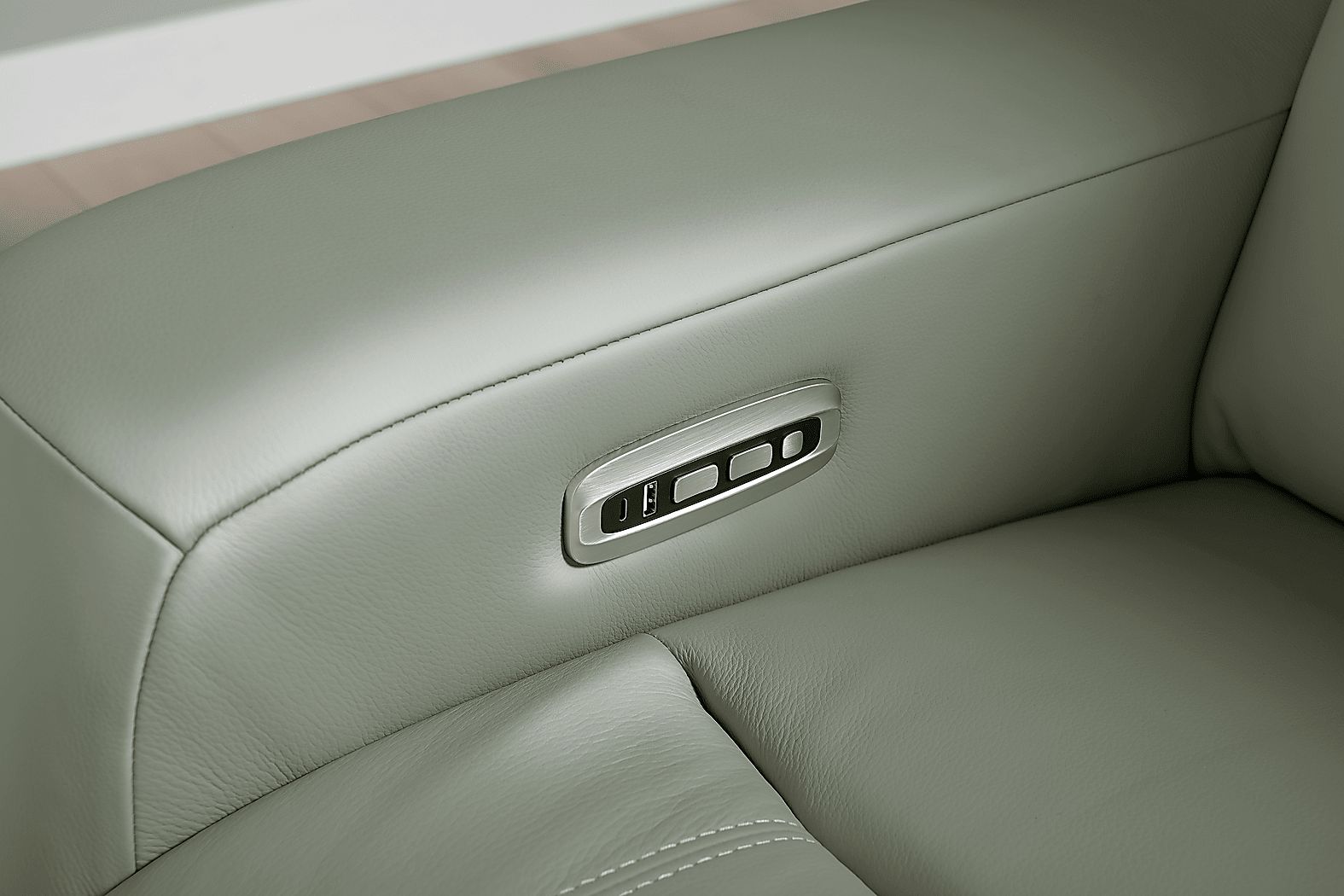 Newport Leather Dual Power Reclining Sectional - Thumbnail 2