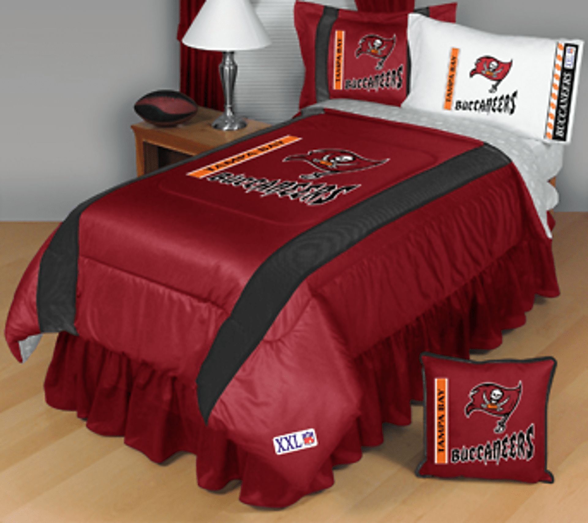 NFL Sidelines Tampa Bay Buccaneers Twin Bed Set - Image 1