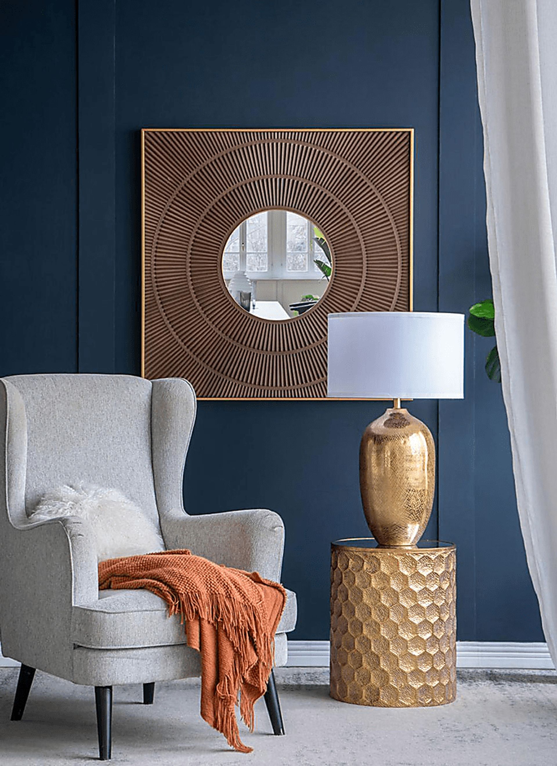Nicklaus Edge Gold Lamp - Image 2