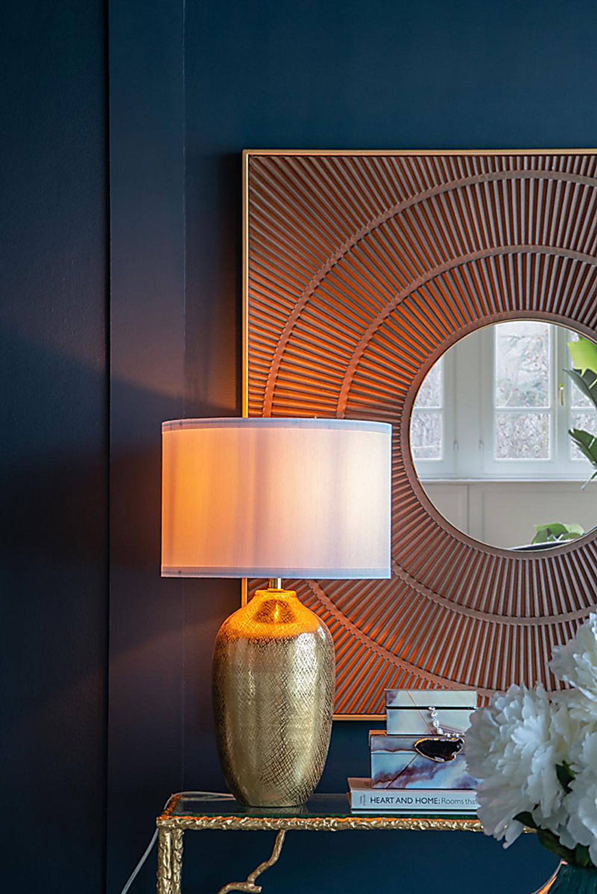 Nicklaus Edge Gold Lamp - Image 7