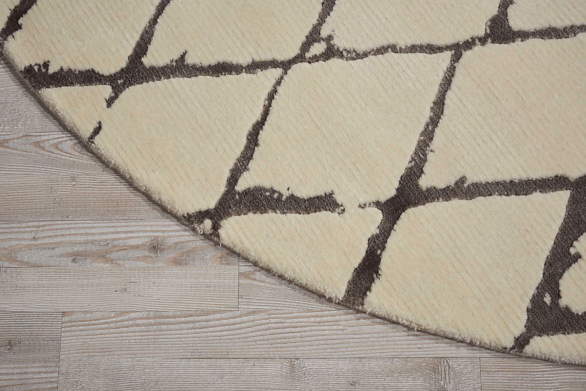 Nimala Twilight 8' Round Rug - Image 3