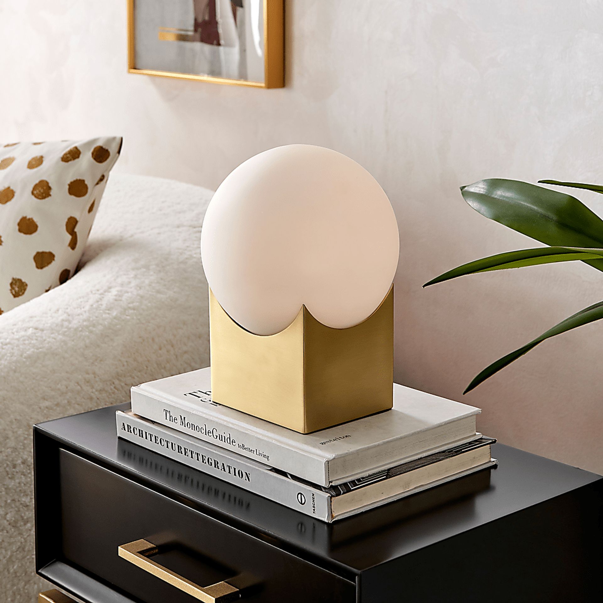 Ninevah Land Gold Lamp - Image 2