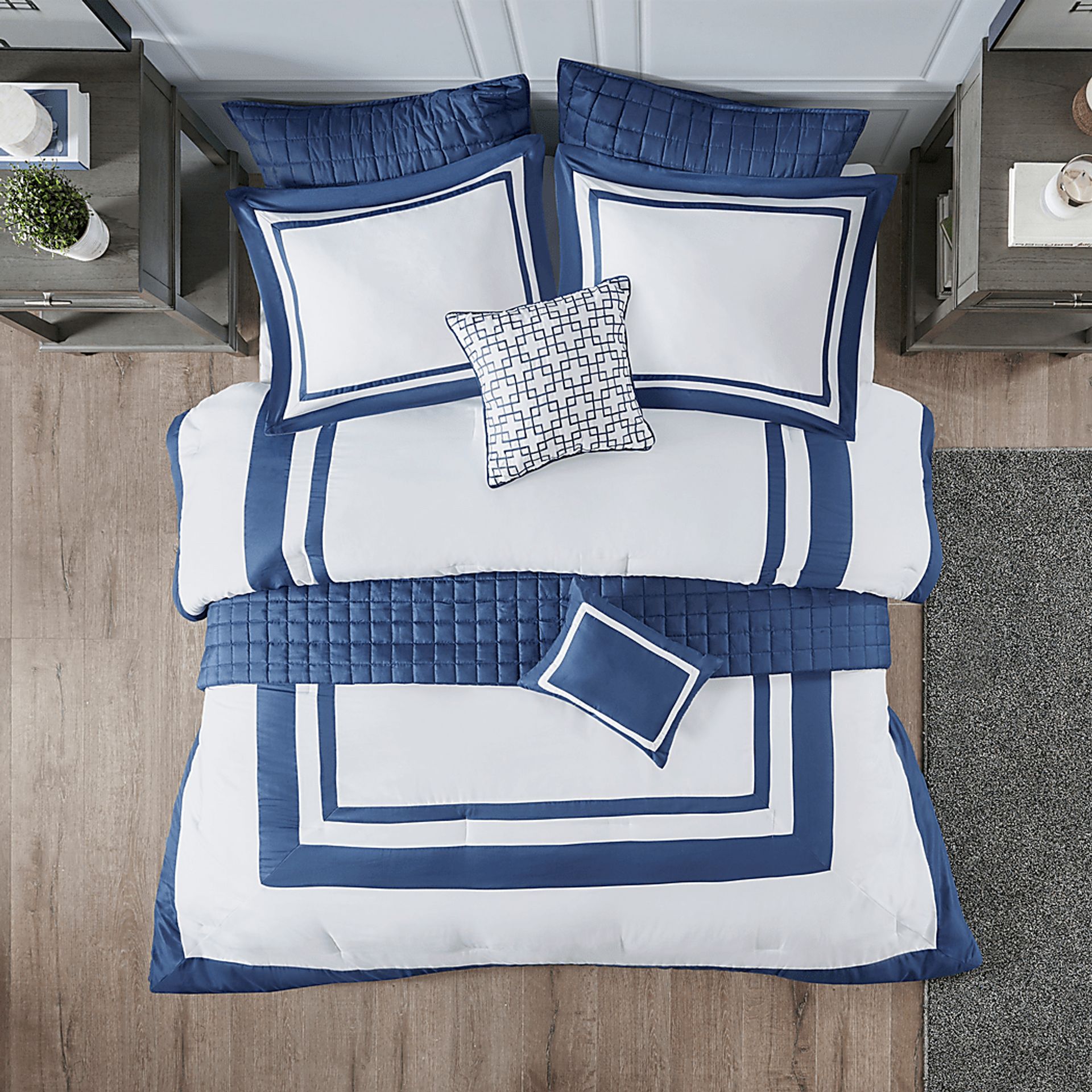 Noemy Navy 8 Pc Queen Coverlet Set - Image 5