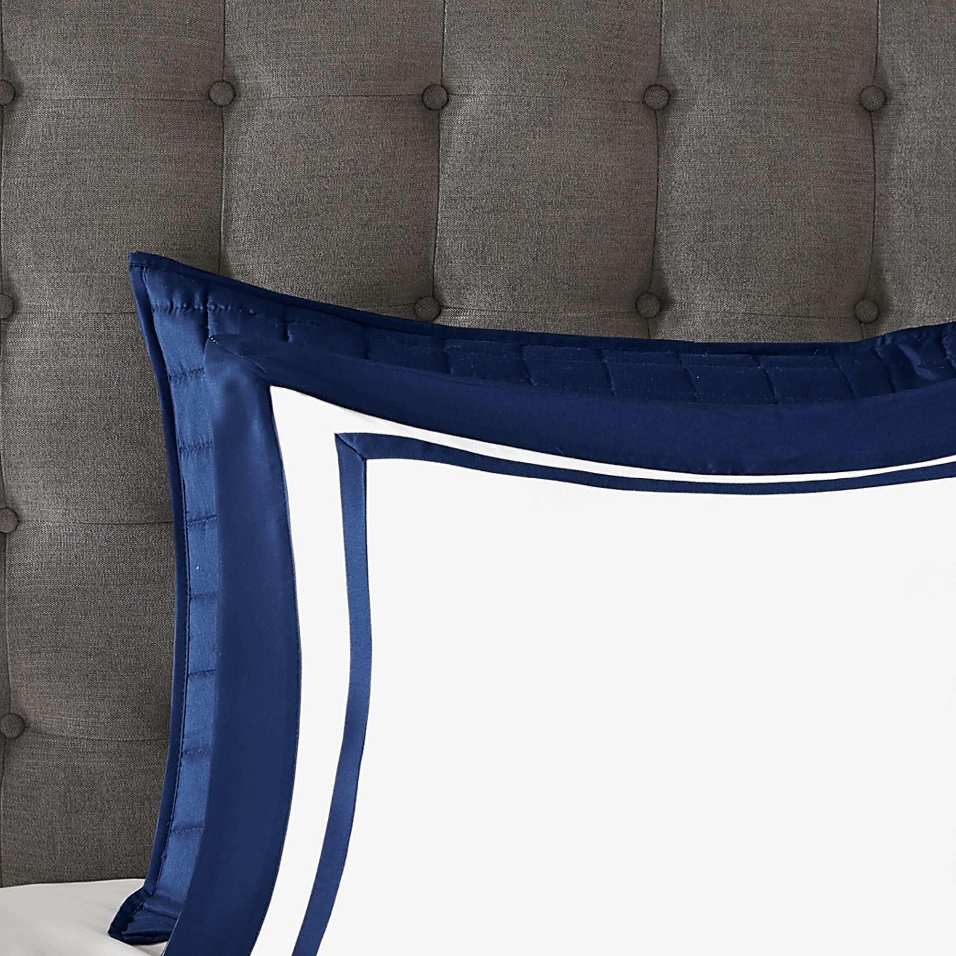 Noemy Navy 8 Pc Queen Coverlet Set - Image 8