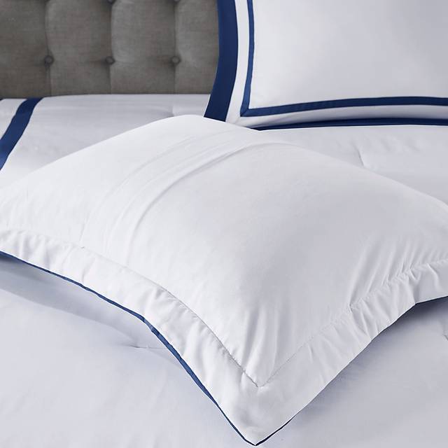 Noemy Navy 8 Pc Queen Coverlet Set - Thumbnail - Image 9