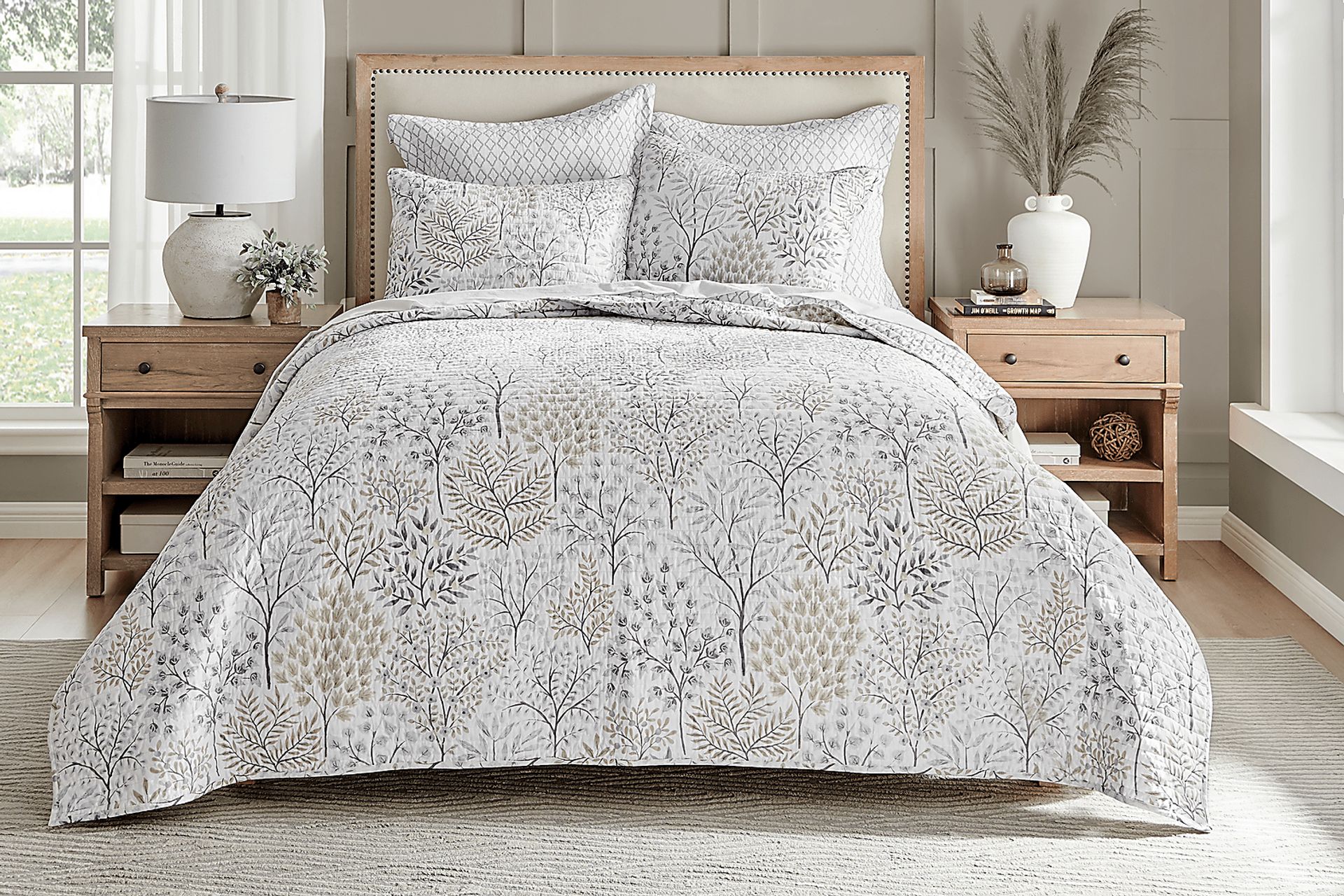Nomalu Cream 3 Pc King Quilt Set - Image 1