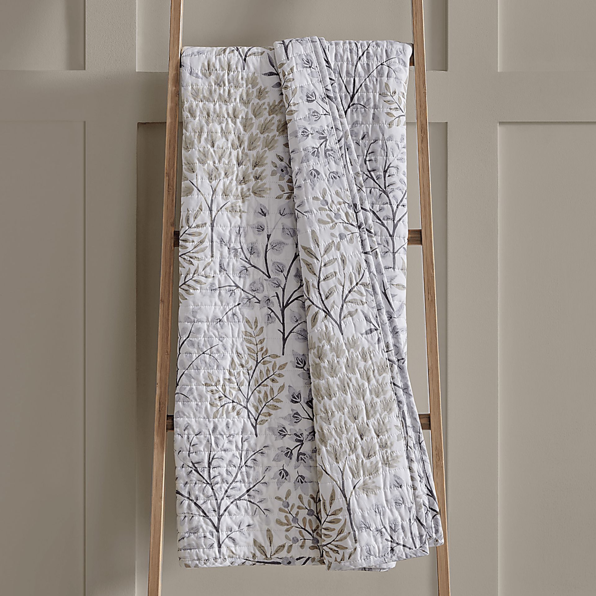 Nomalu Cream Throw Blanket - Image 3