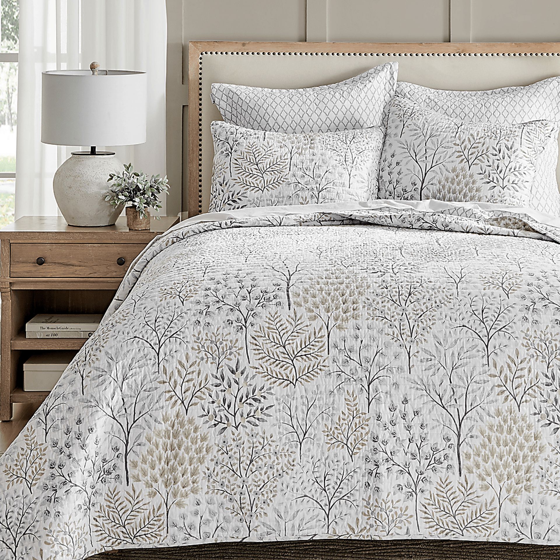 Nomalu White 2 Pc Twin/Twin XL Quilt Set - Image 6