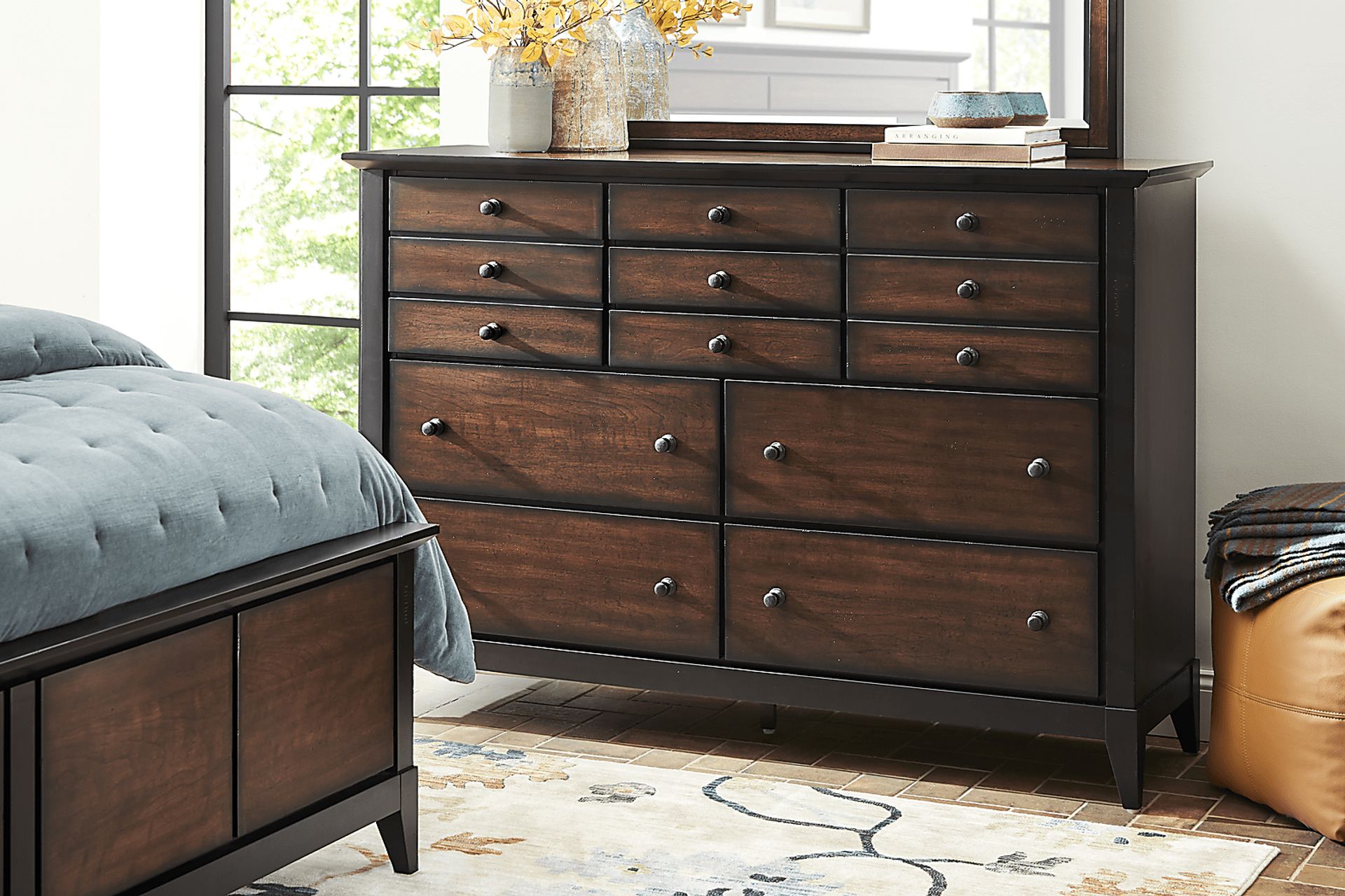Northbrook Brown Cherry 5 Pc Queen Poster Bedroom - Image 7