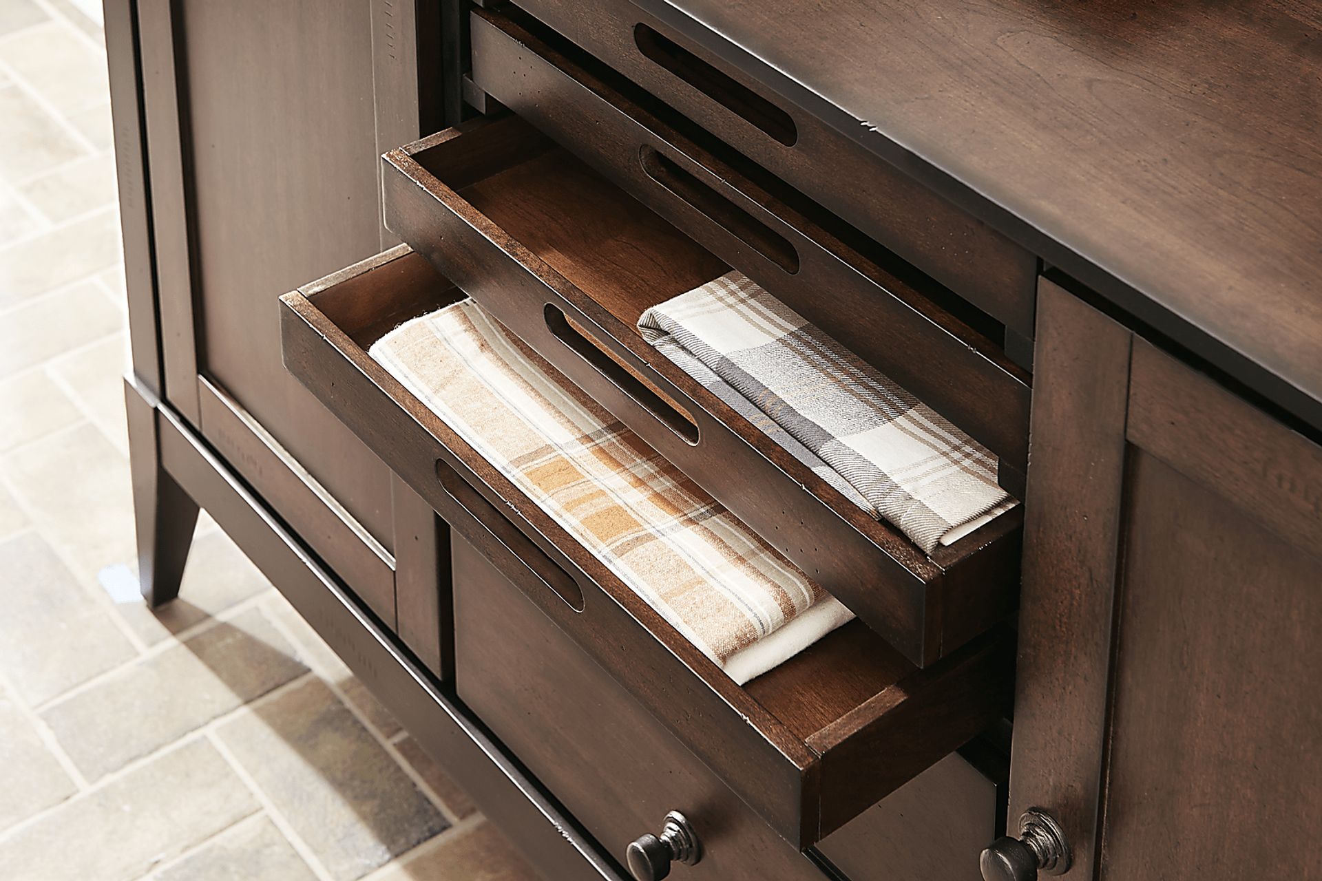 Northbrook Brown Cherry Finish Server - Image 5
