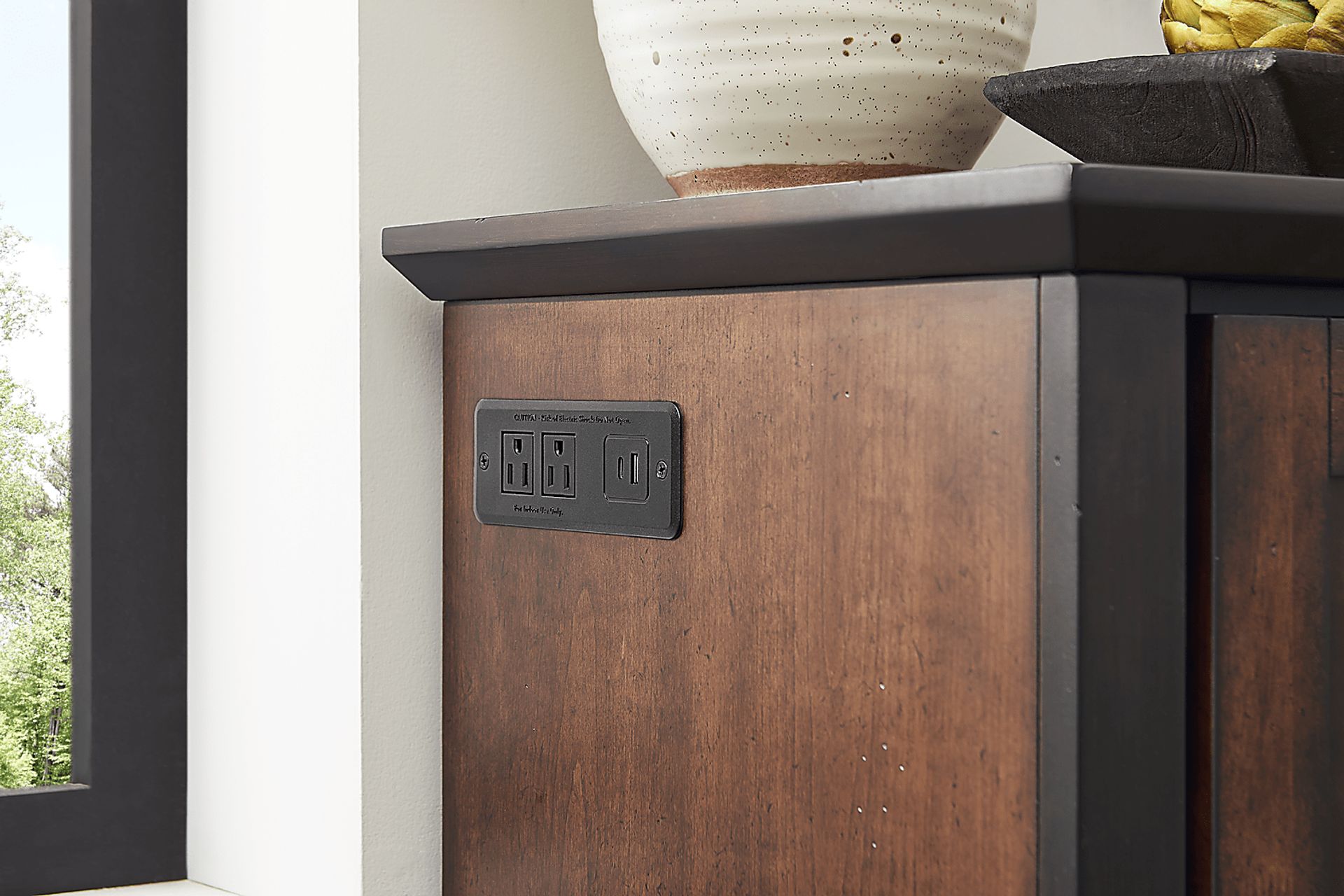 Northbrook Brown Cherry Finish Server - Image 6