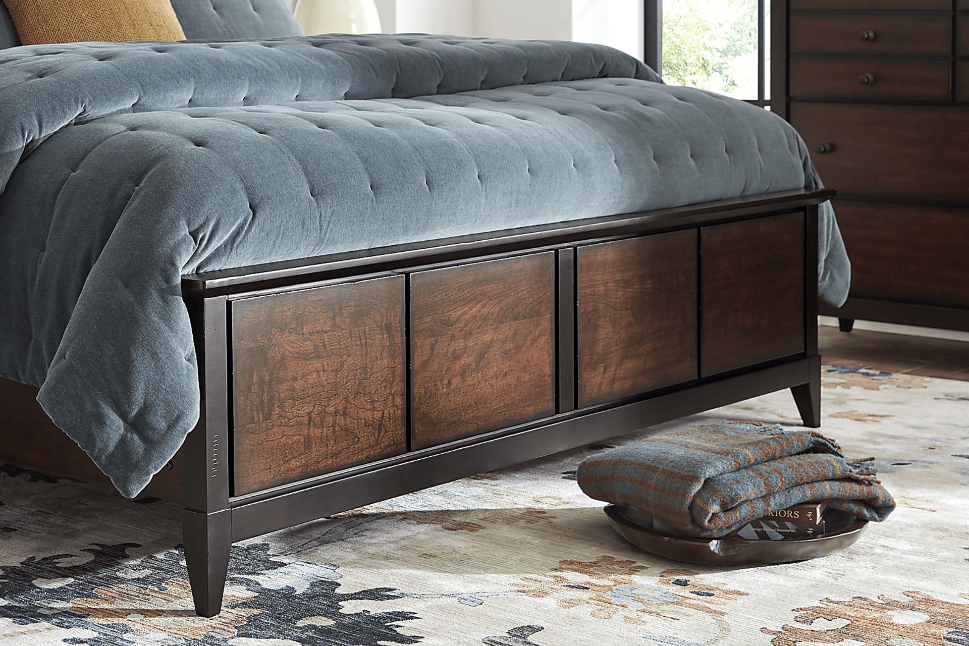 Northbrook Brown Cherry 7 Pc Queen Panel Bedroom - Image 4