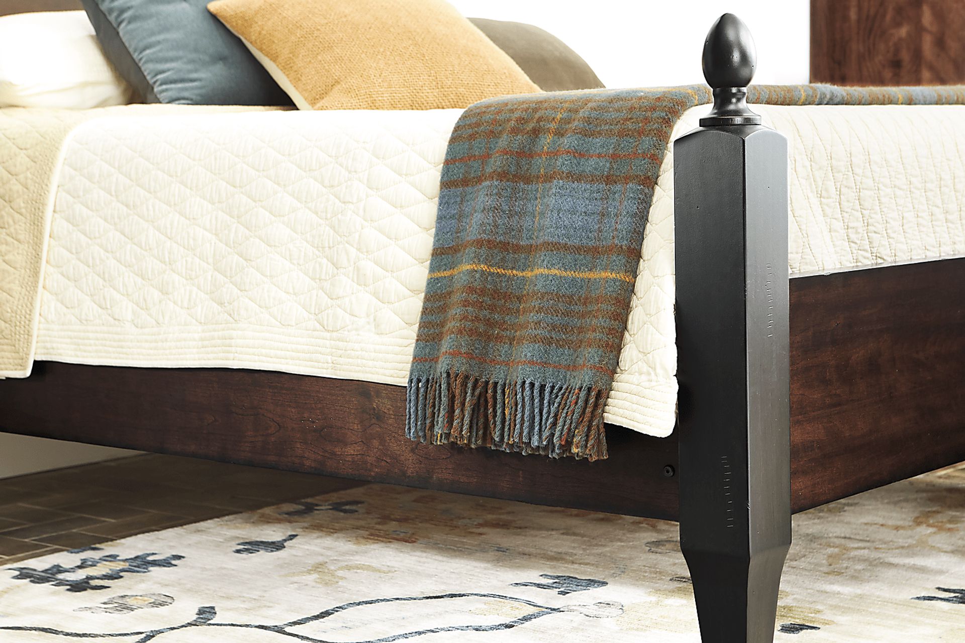 Northbrook Brown Cherry Queen Poster Bed - Image 5