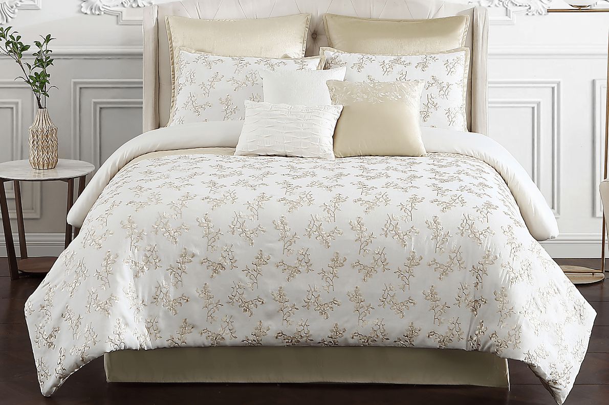Northnup White 10 Pc King Comforter Set