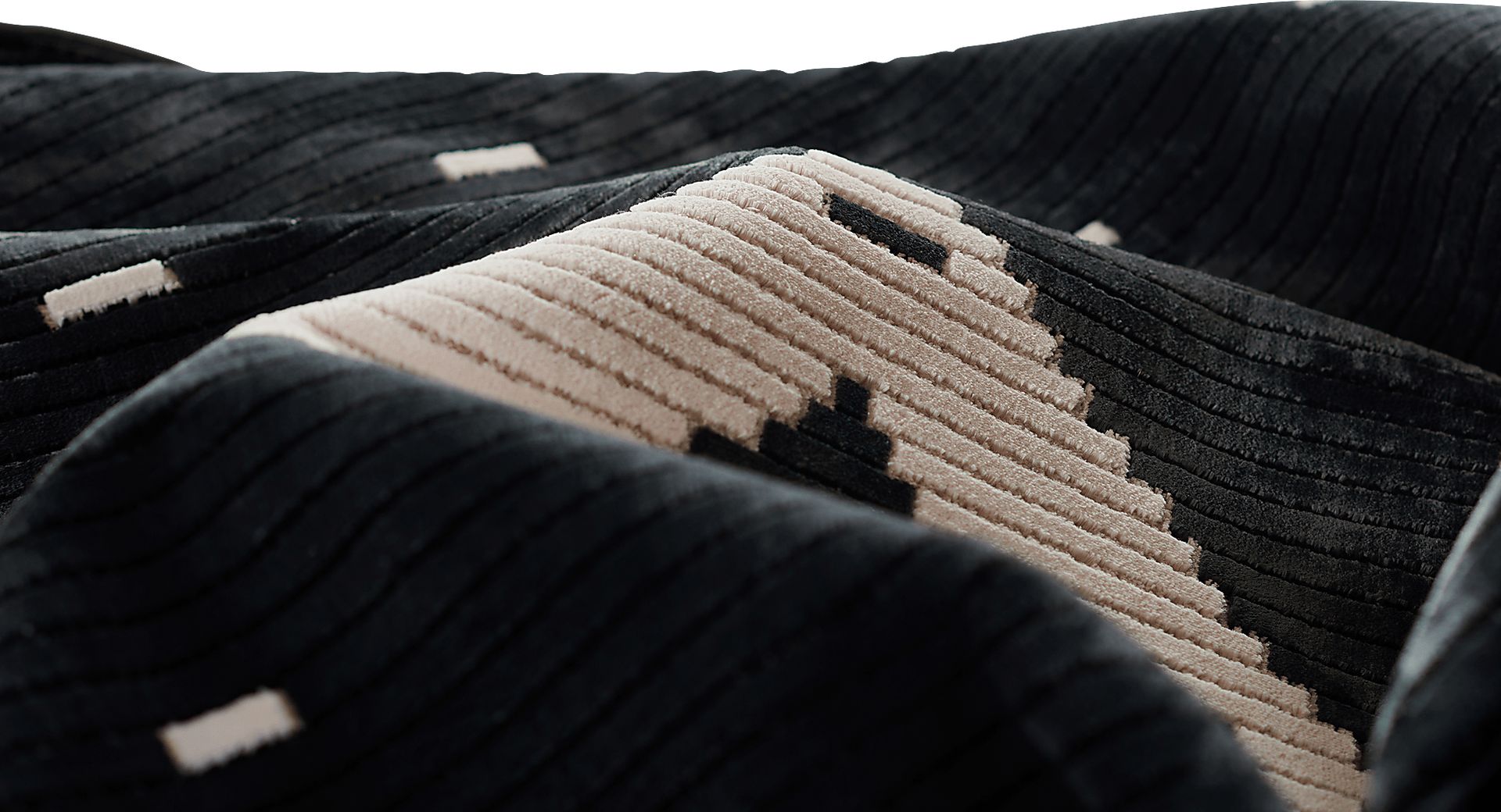 Novo Black 3'11 x 5'7 Rug - Image 8