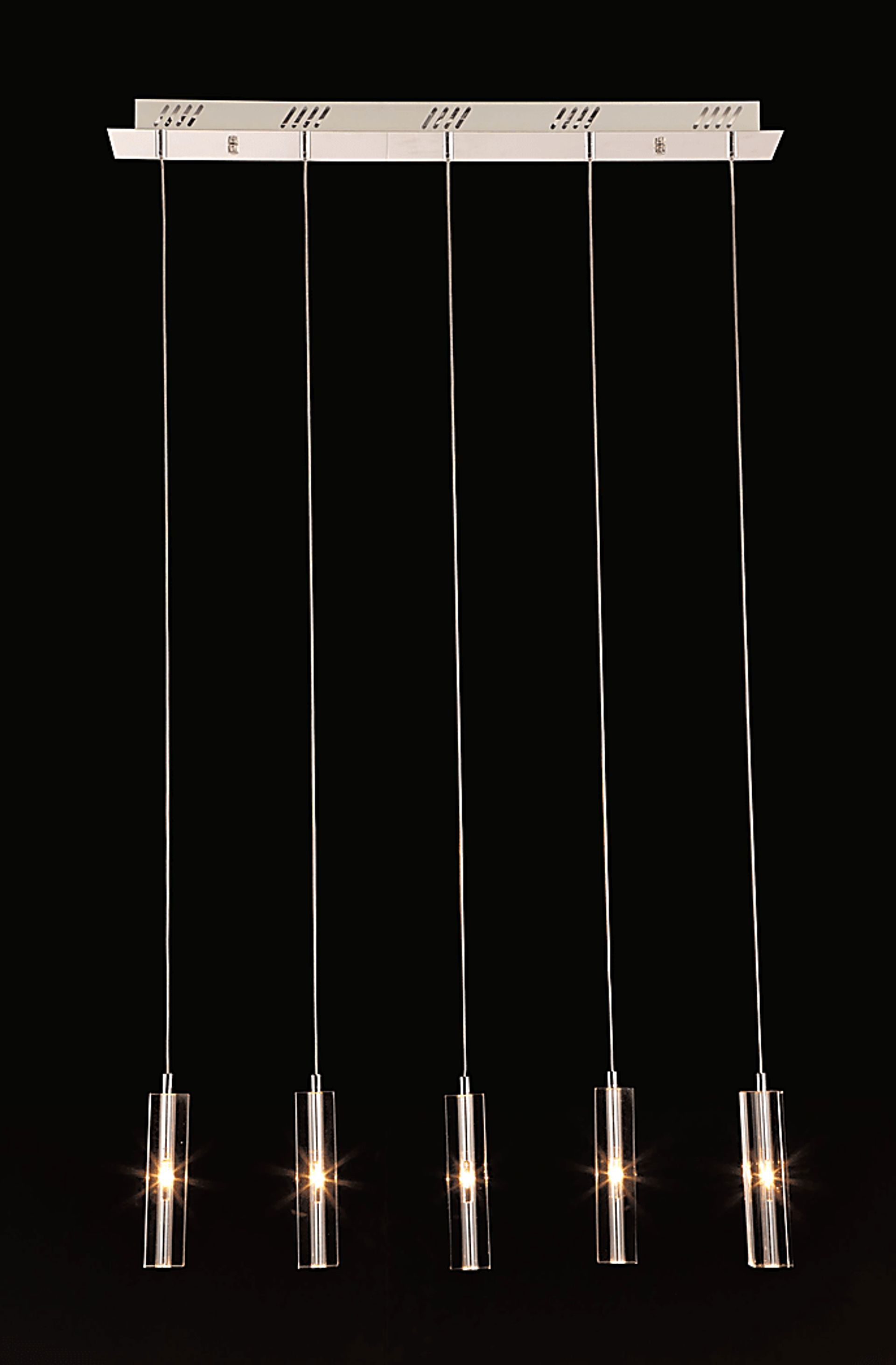 Oak Leaf Court Clear Pendant - Image 3