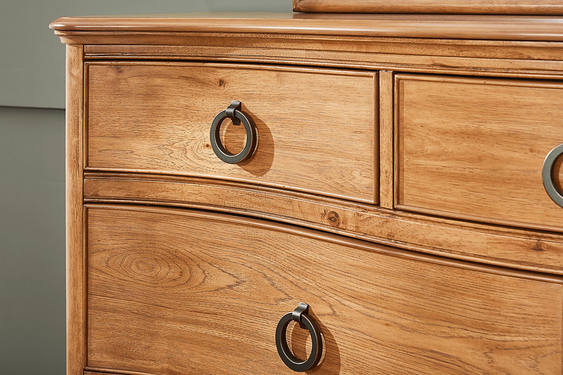 Oaklin Ridge Brown 5 Pc Queen Panel Bedroom - Image 9