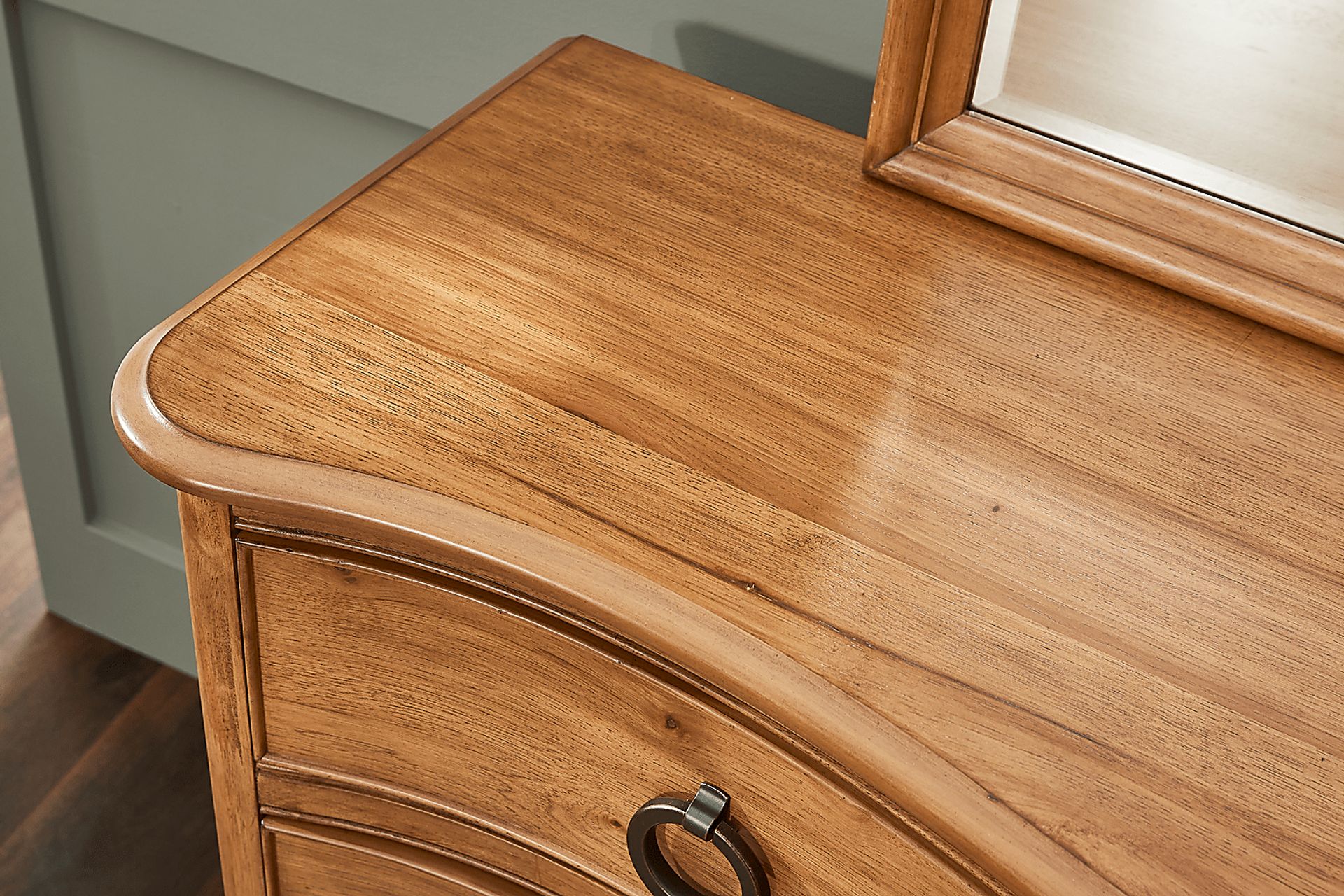 Oaklin Ridge Brown 5 Pc Queen Panel Bedroom - Image 10