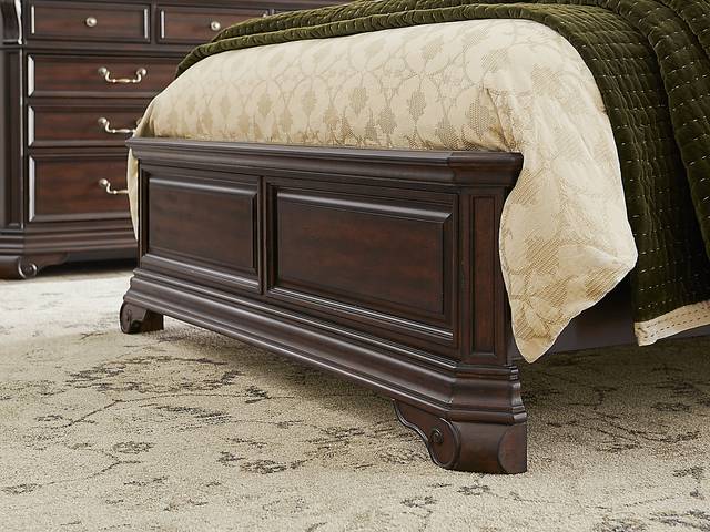 Oakmont Brown Cherry 7 Pc Queen Bedroom - Thumbnail - Image 3
