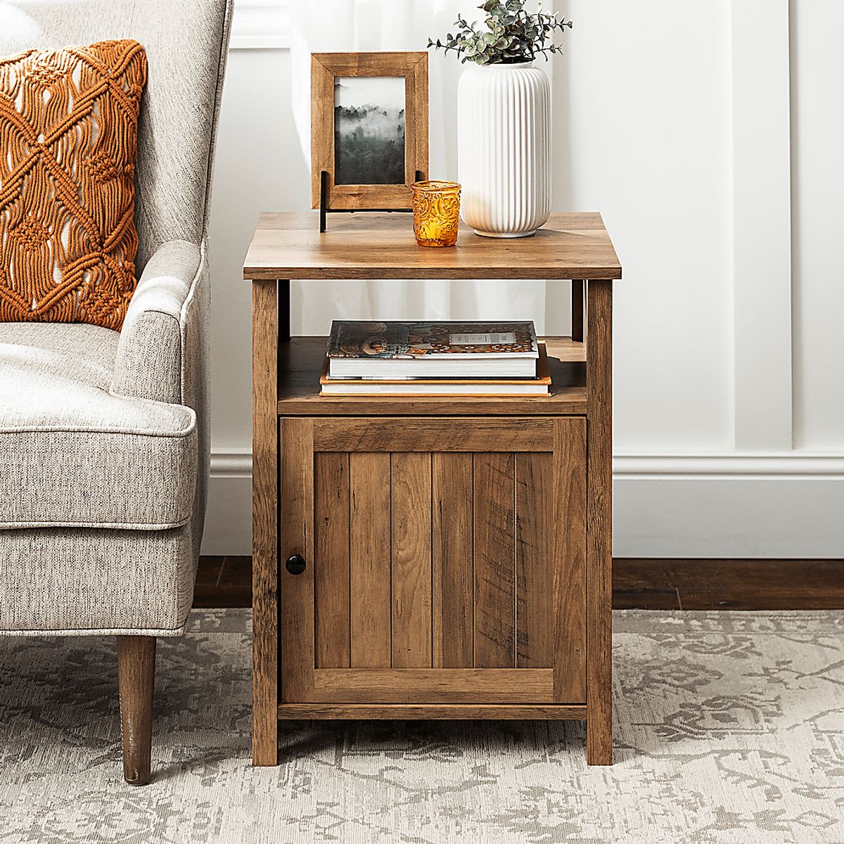 Oaks Circle Brown Dark Wood End Table | Rooms to Go