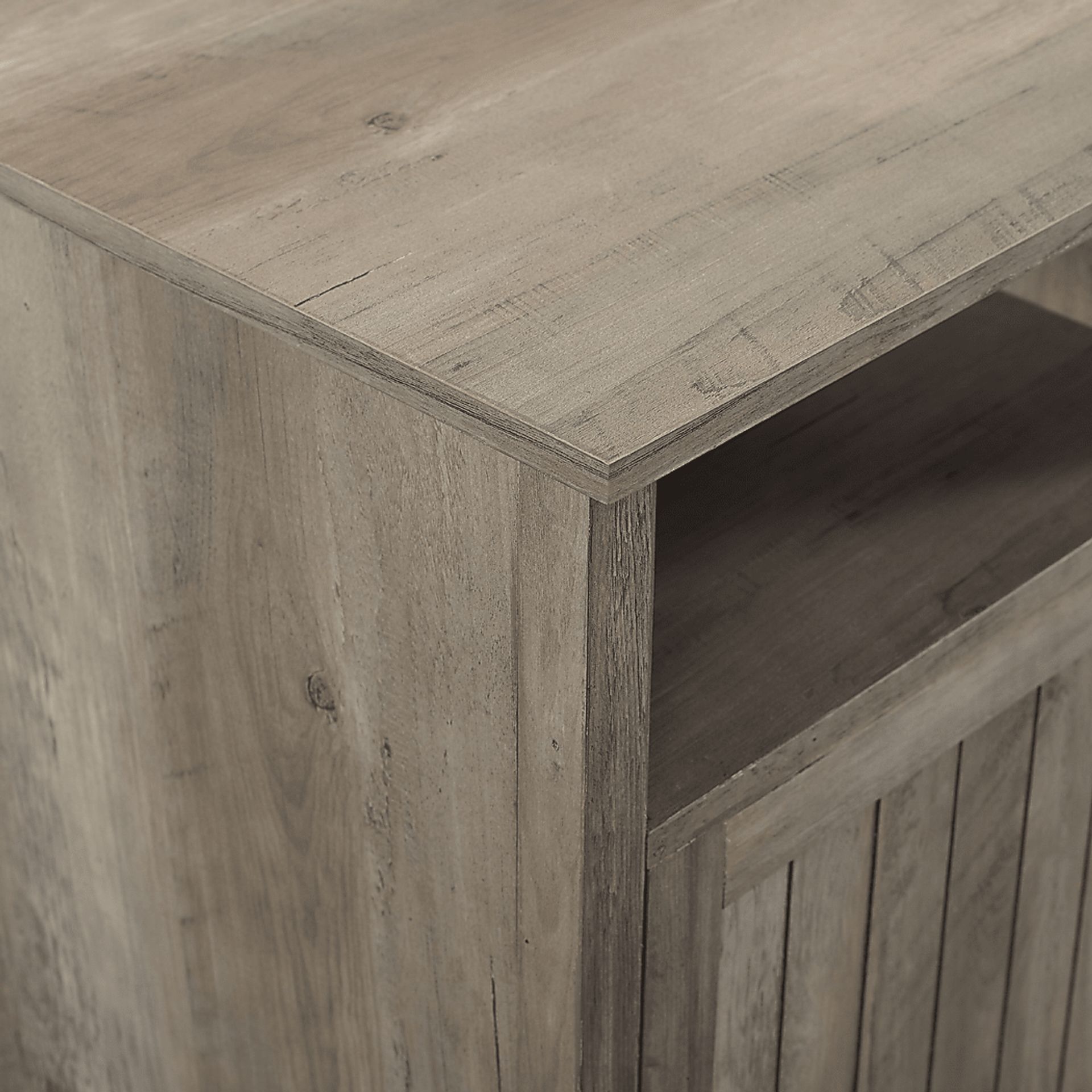 Oaks Circle Gray End Table - Image 3