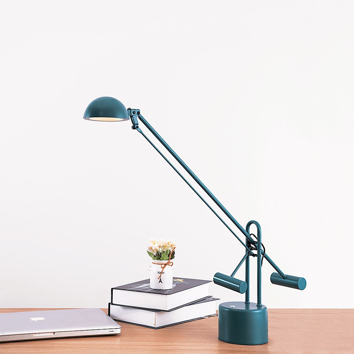 Oconee Summit Blue Table Lamp | Rooms to Go