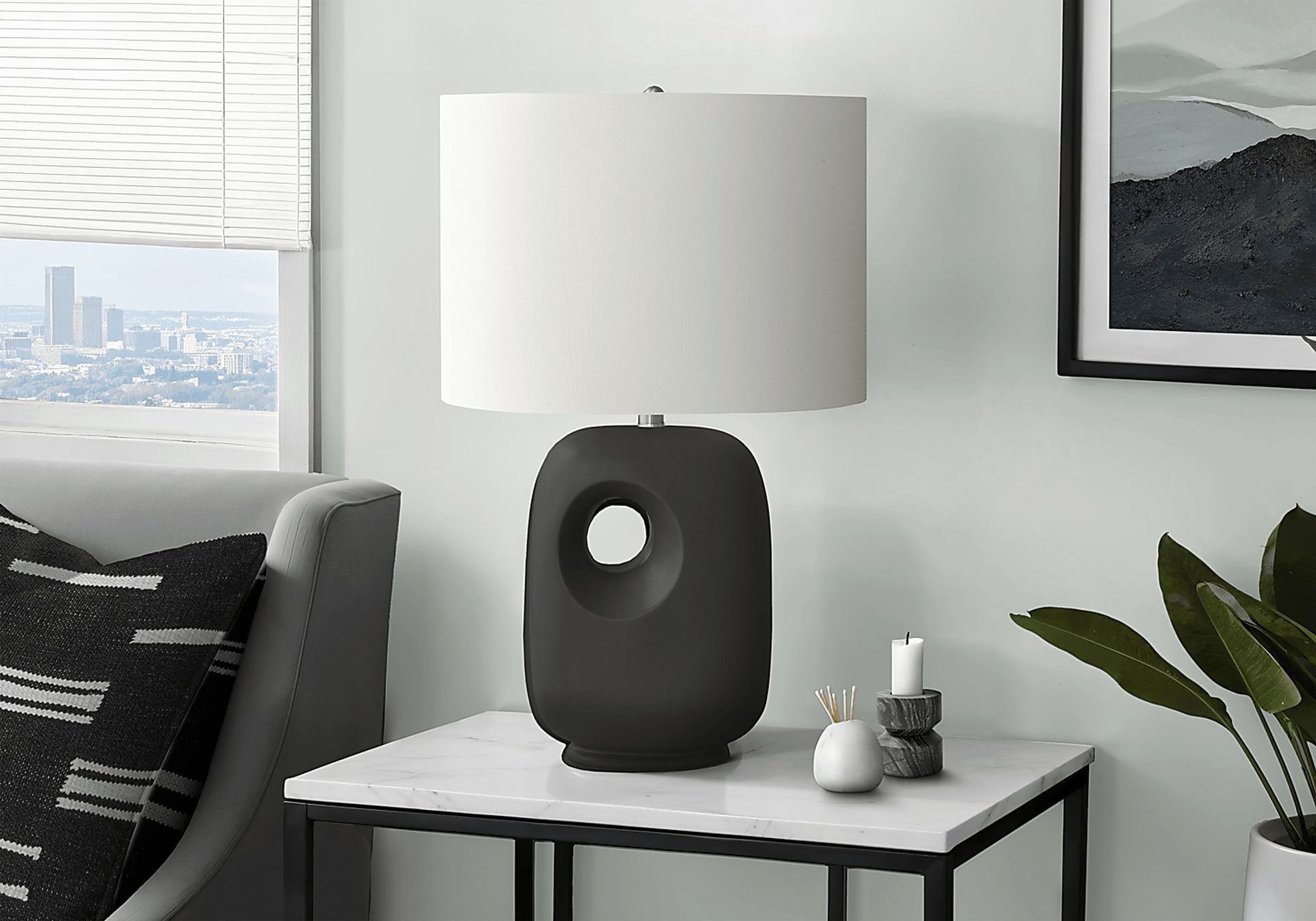 Omaha Reef Black Lamp - Image 2