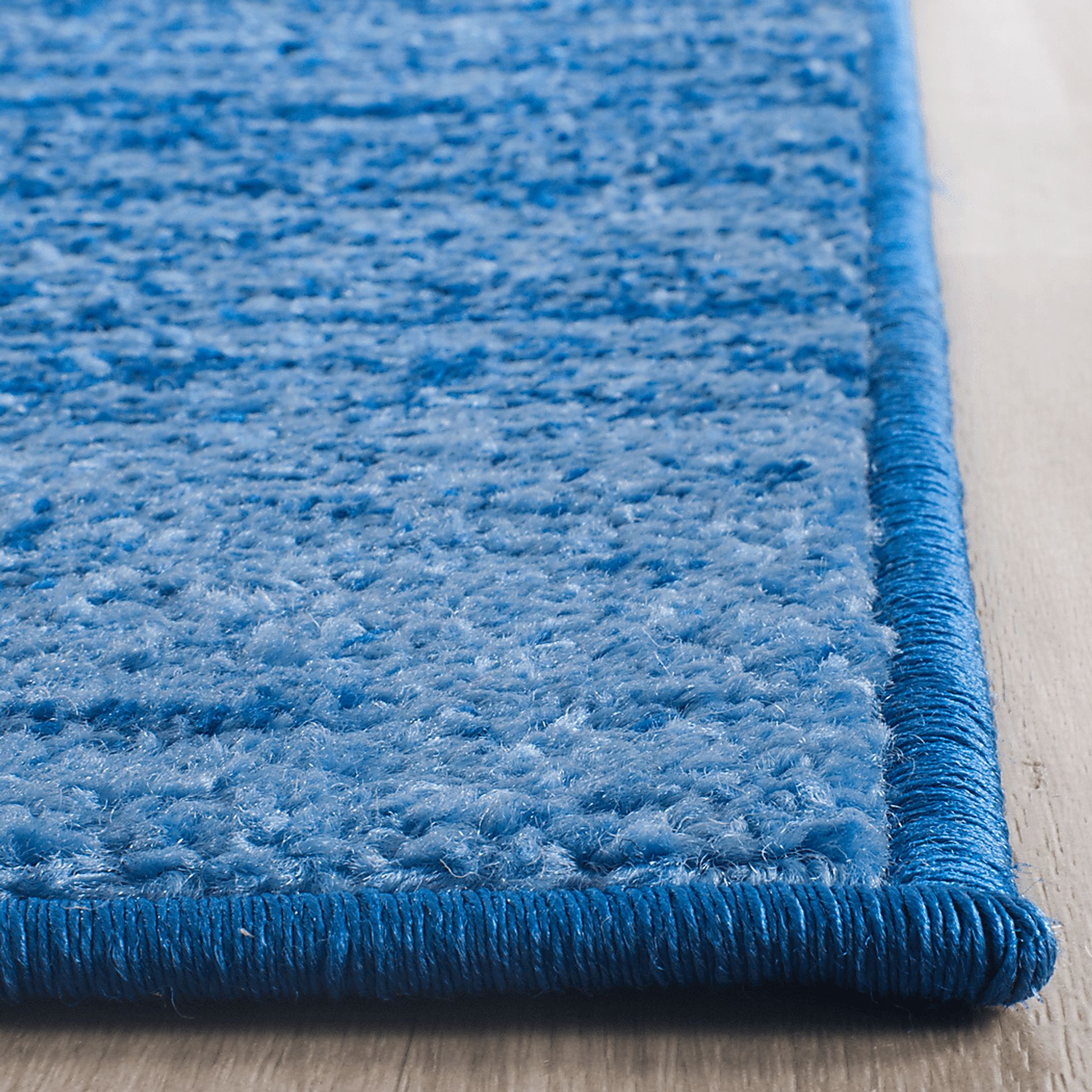 Omeir Blue 5' x 8' Rug - Image 2