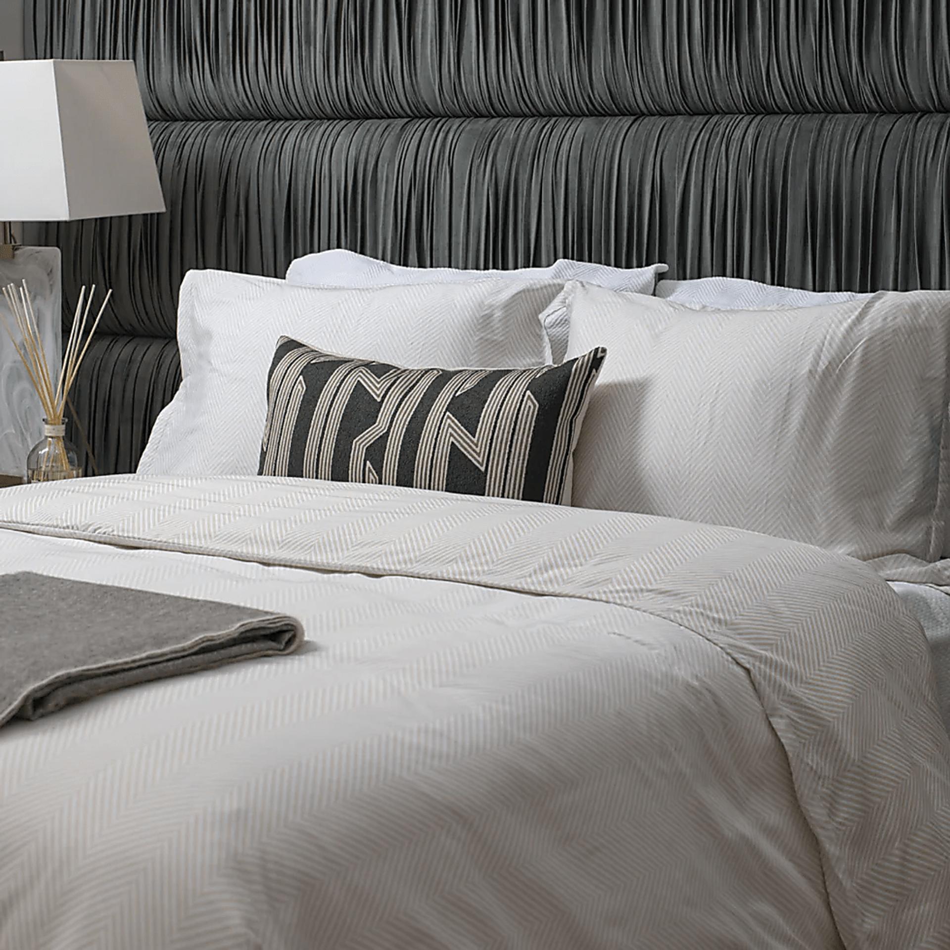 Omyri Beige 4 Pc Queen Duvet Set