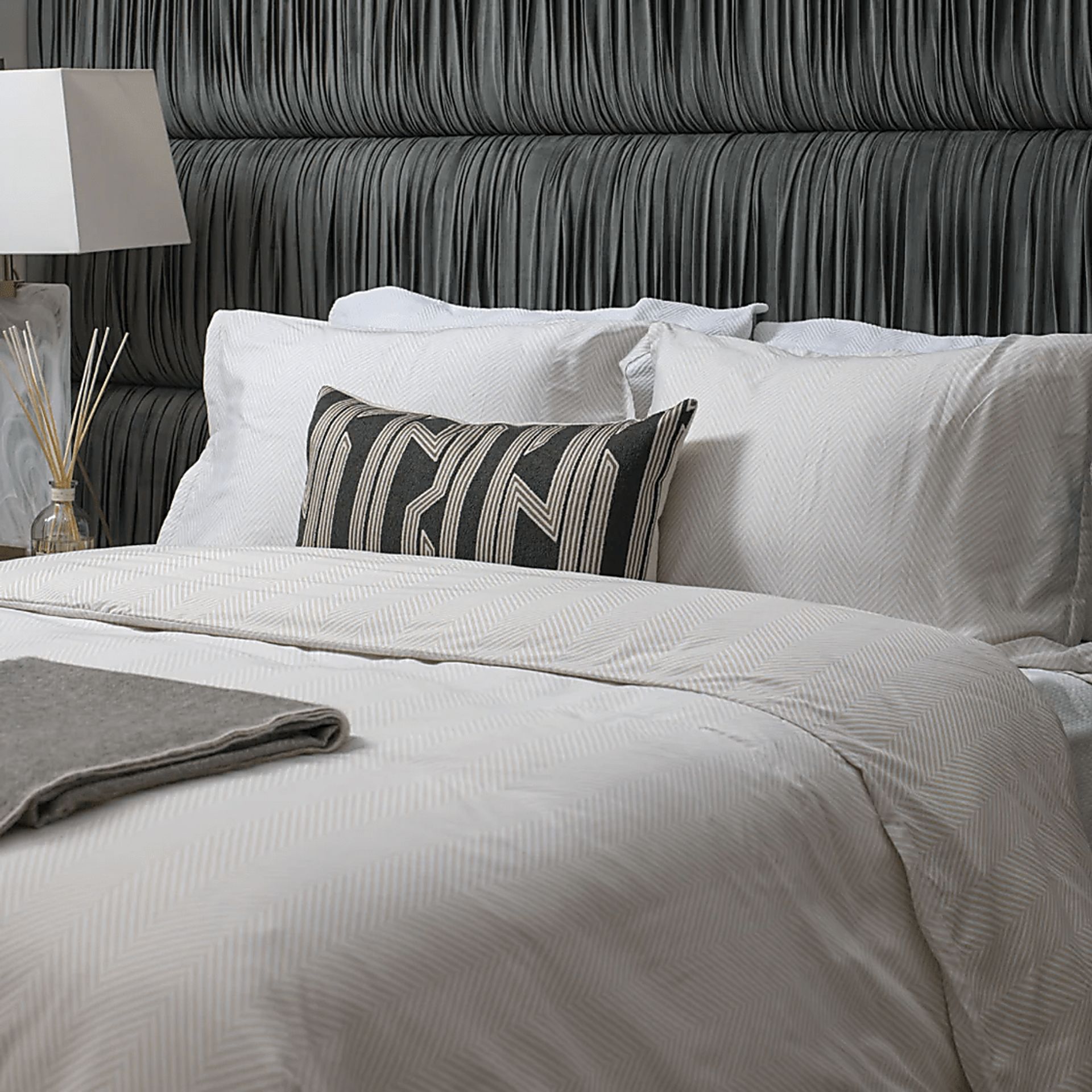 Omyri Beige 4 Pc Queen Duvet Set - Image 1