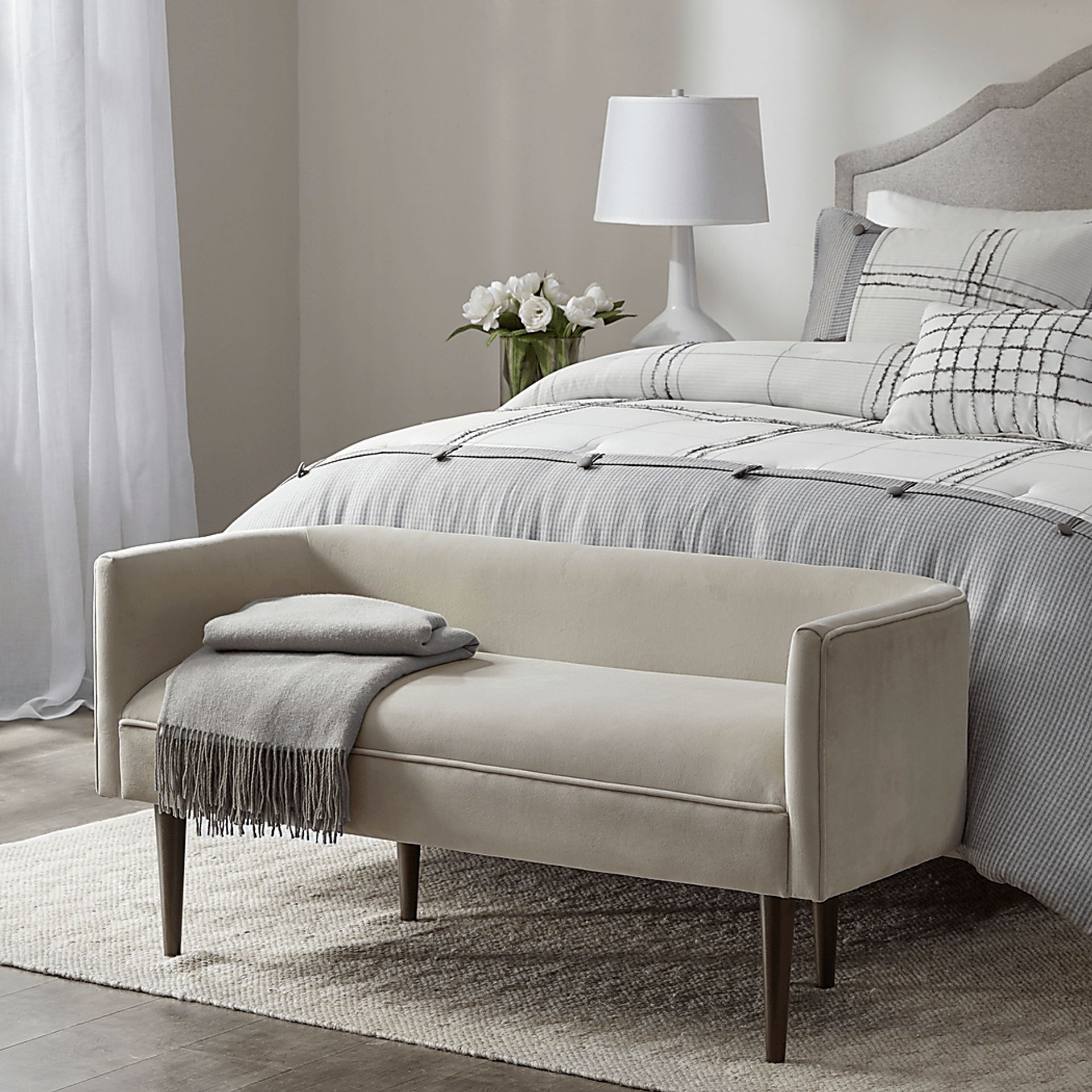 Onderdon Beige Accent Bench - Image 6