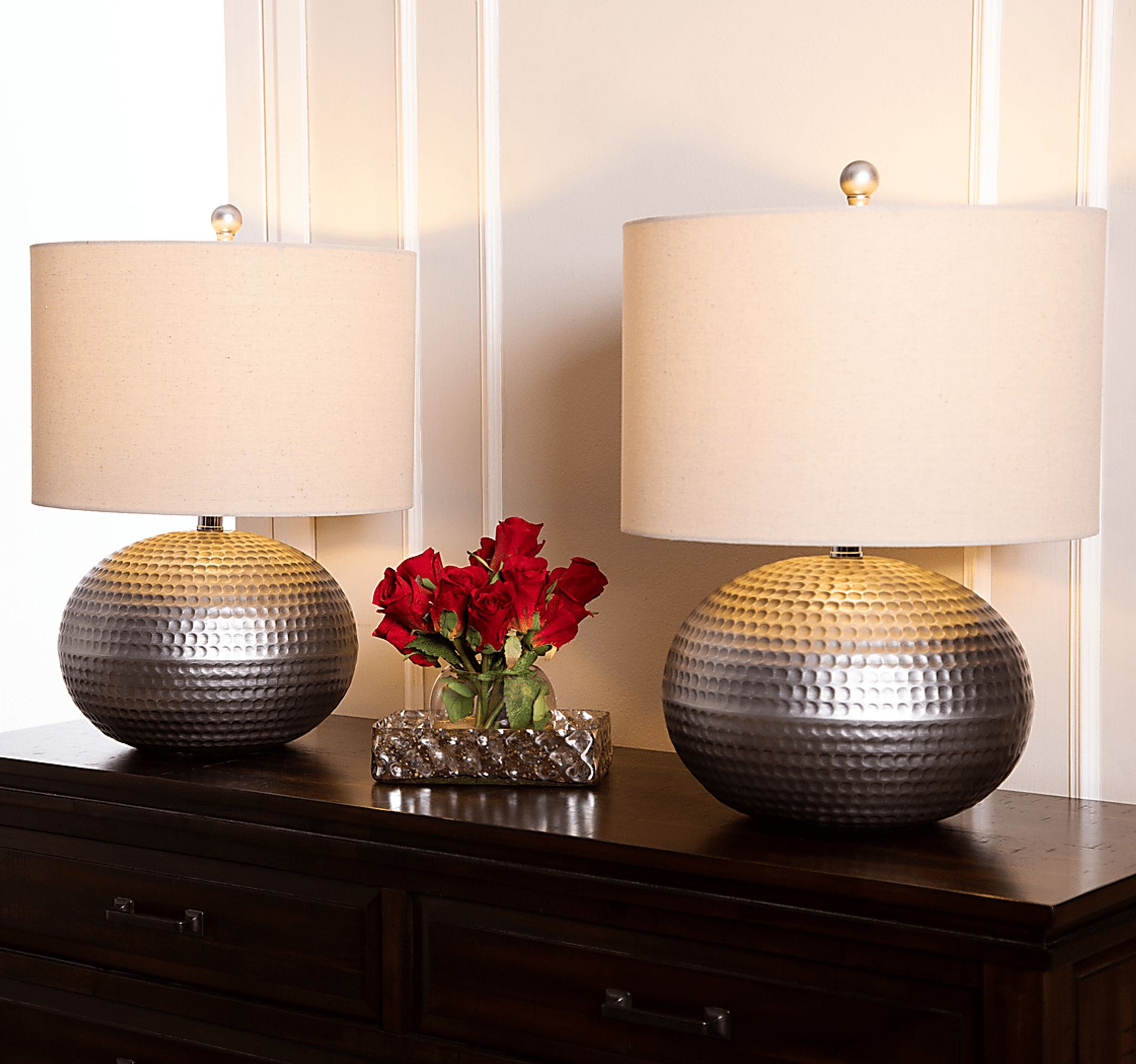 Orana Pewter Lamp - Image 5