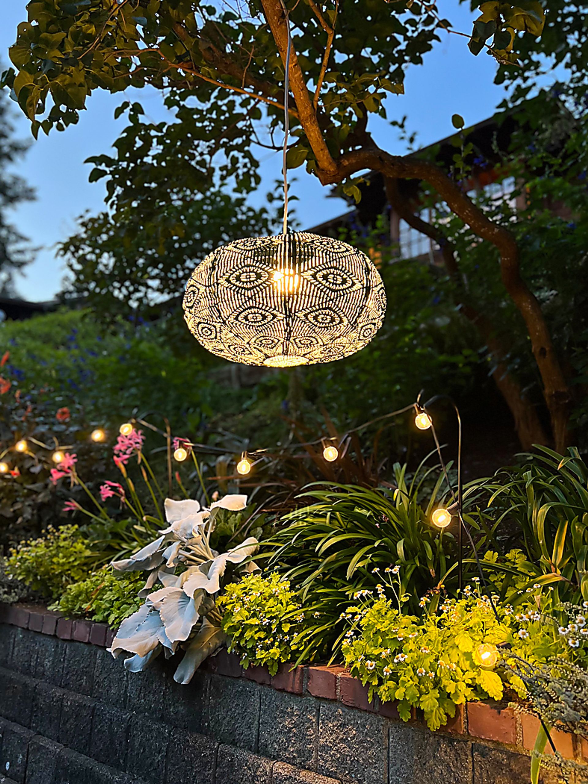 Orien Cave Outdoor Green Solar Lantern - Image 14