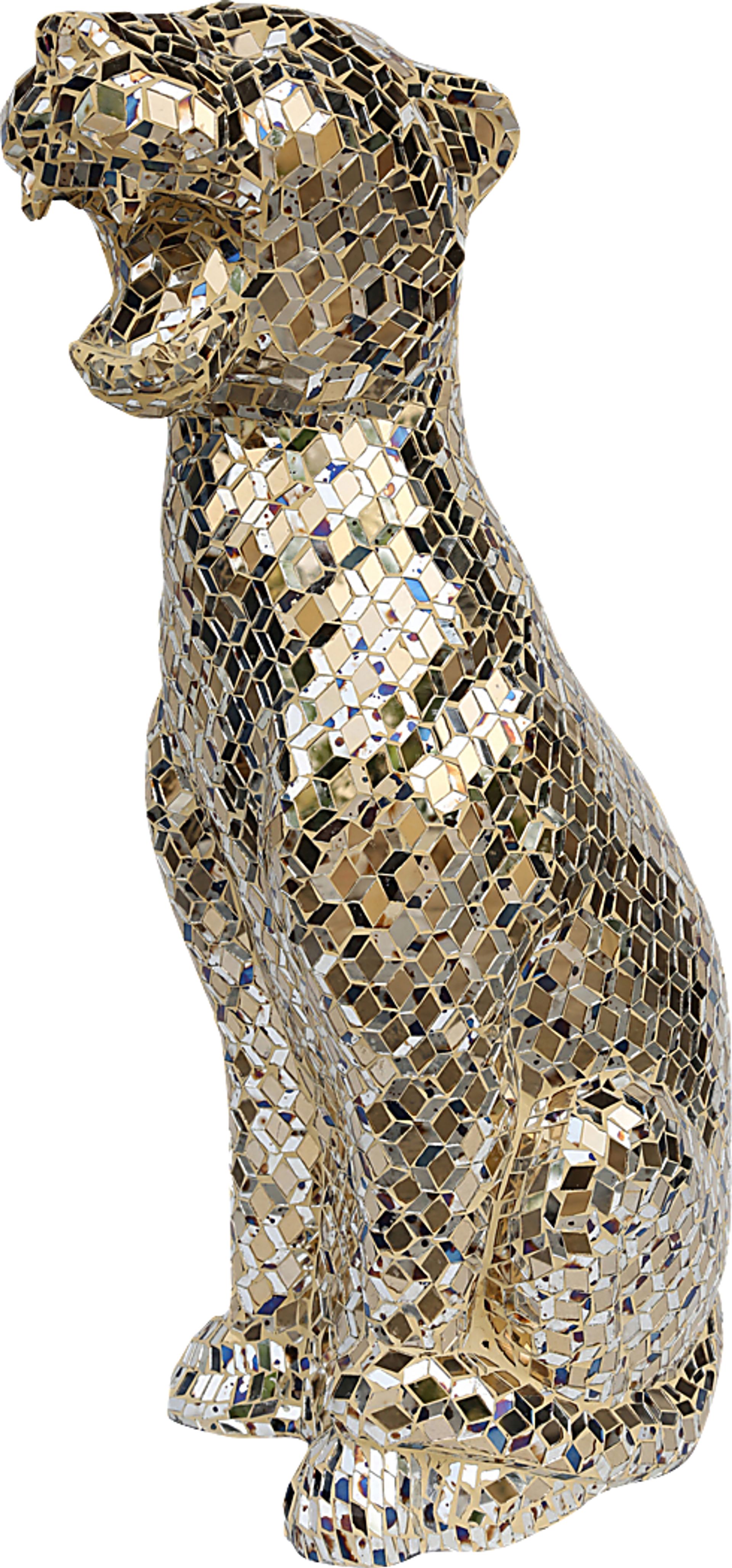 Orilla Gold Statue - Image 2
