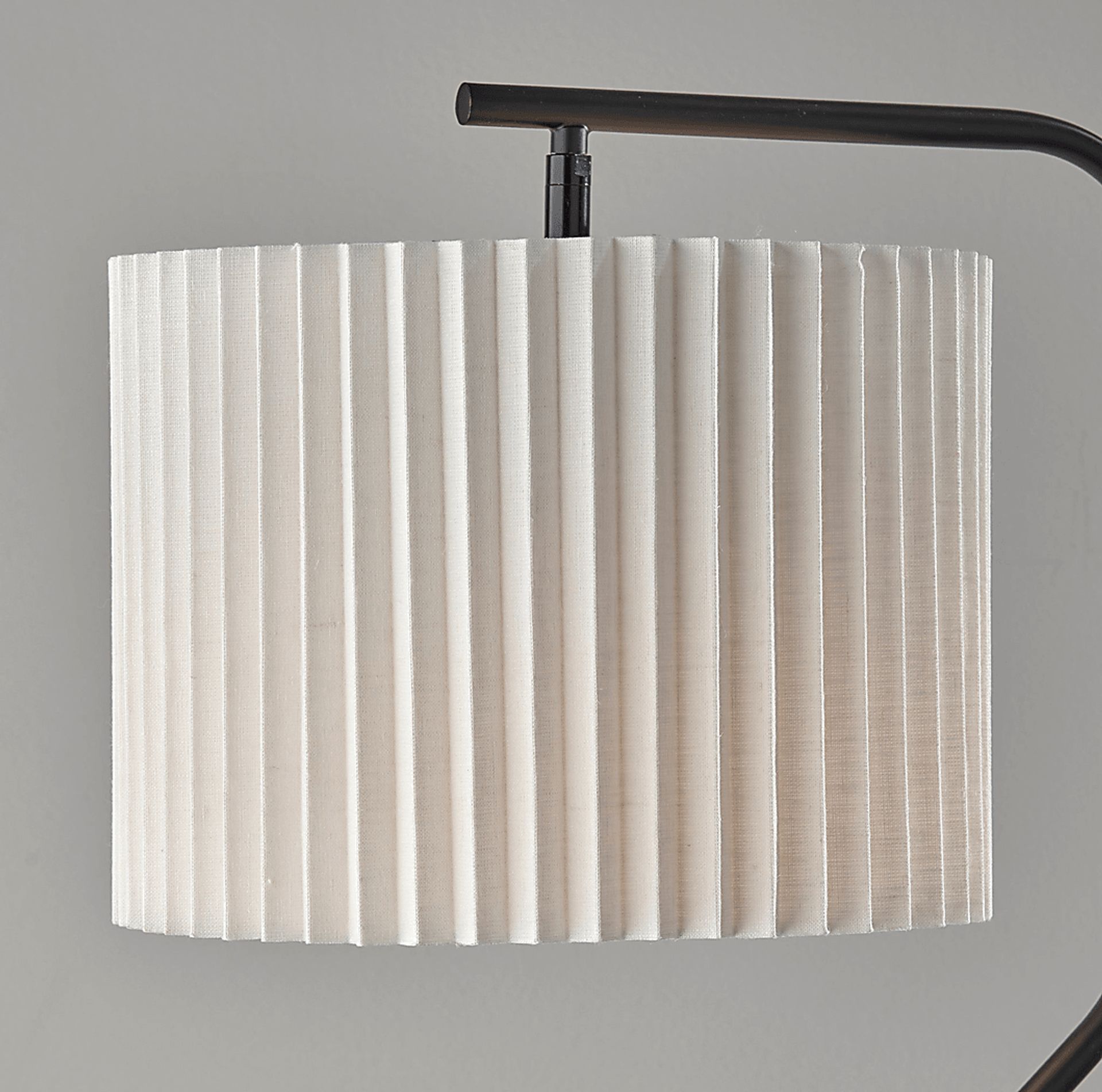 Orionis Black Floor Lamp - Image 4