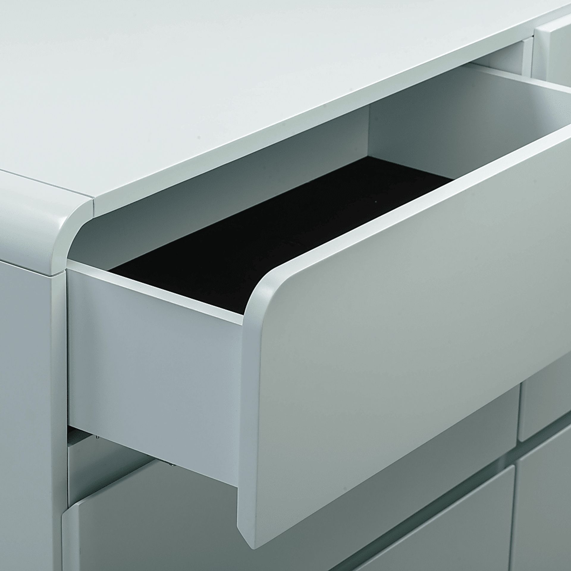 Ormbrek Blue Dresser - Image 7