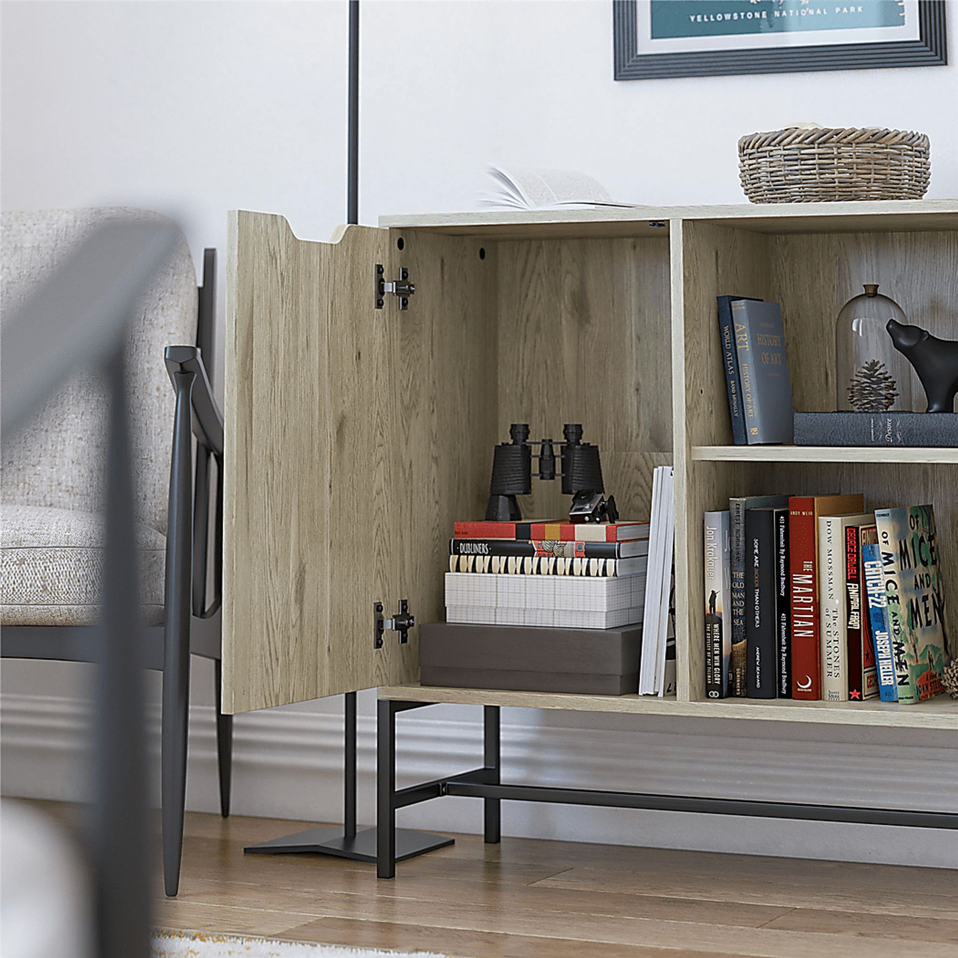 Oscolo Oak Accent Cabinet - Image 4