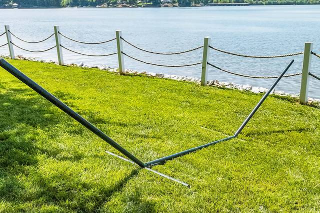 Outdoor Aegaeon Green Metal Hammock Stand - Thumbnail - Image 6