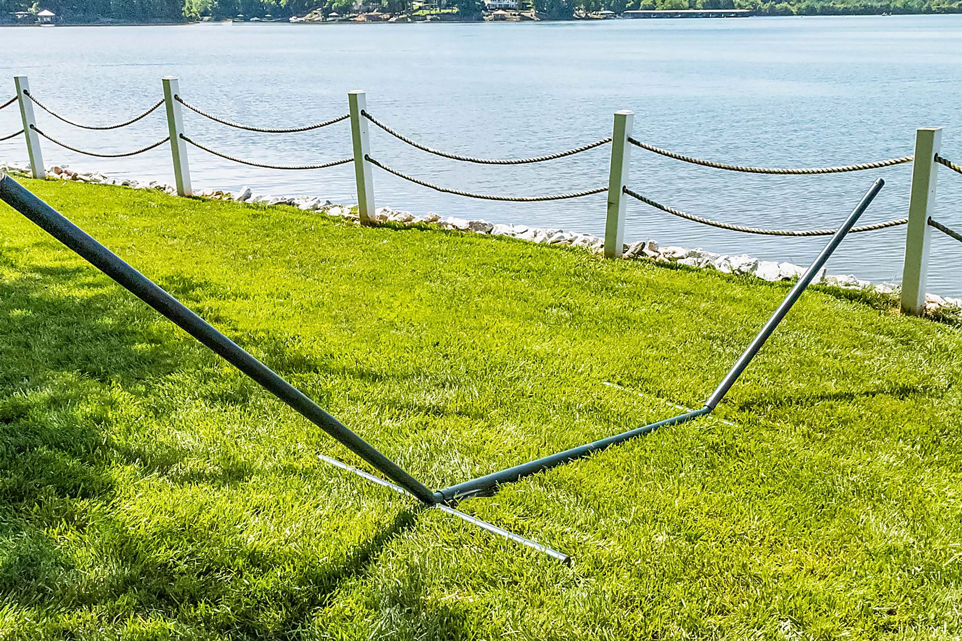 Outdoor Aegaeon Green Metal Hammock Stand - Image 6
