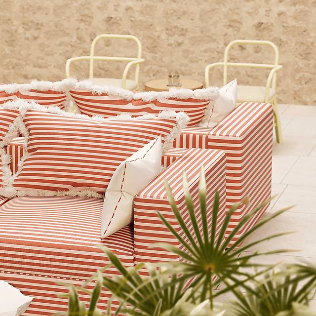 Outdoor Calamus Coral Sofa - Thumbnail - Image 2