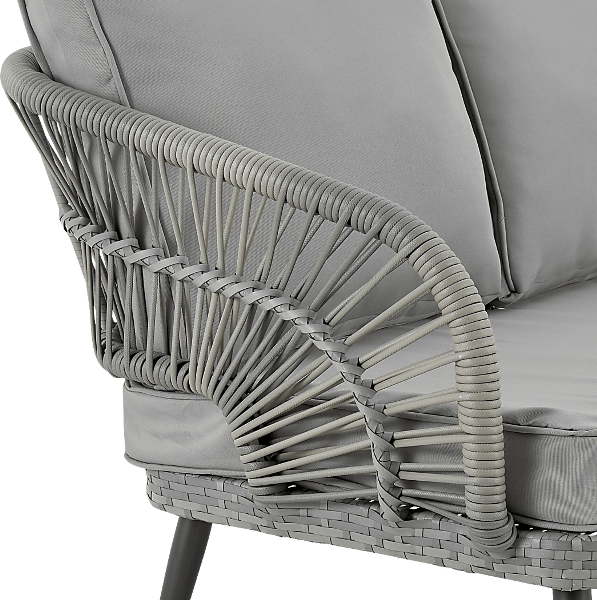 Outdoor Eashley Gray 4 Pc Conversation Set - Image 7
