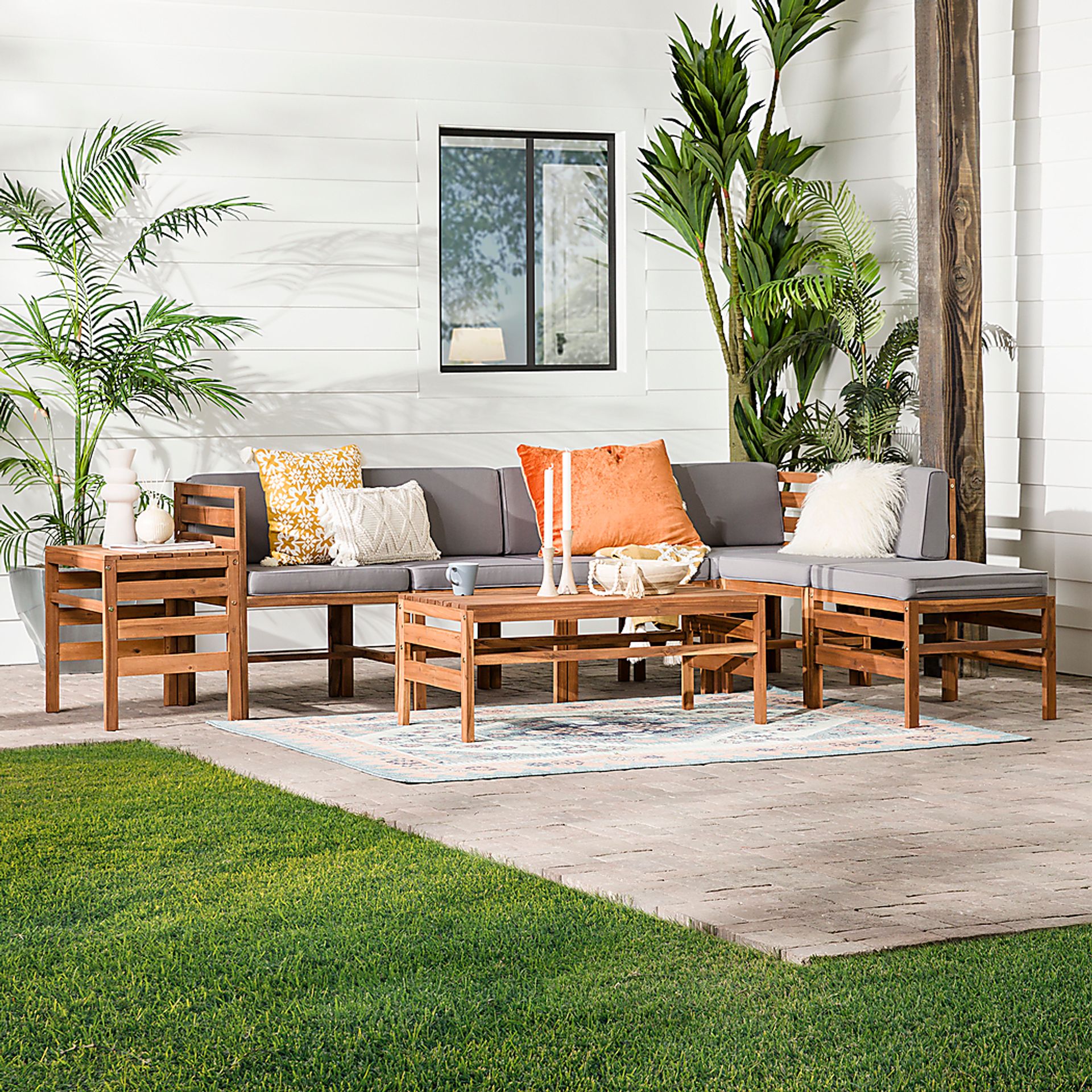 Evernon I Gray 8 Pc Outdoor Sectional Set - Image 3