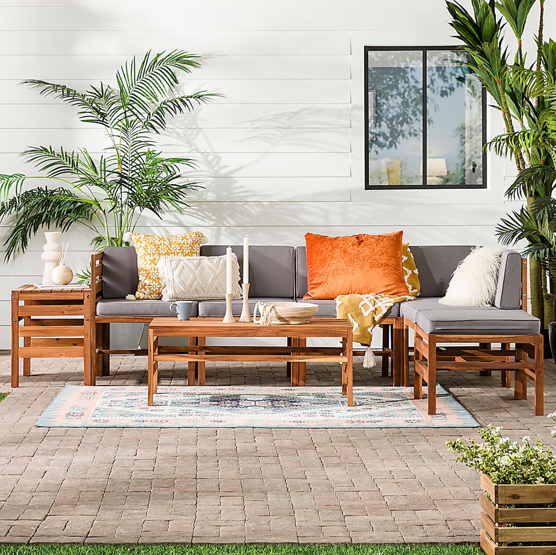 Evernon I Gray 8 Pc Outdoor Sectional Set - Image 4