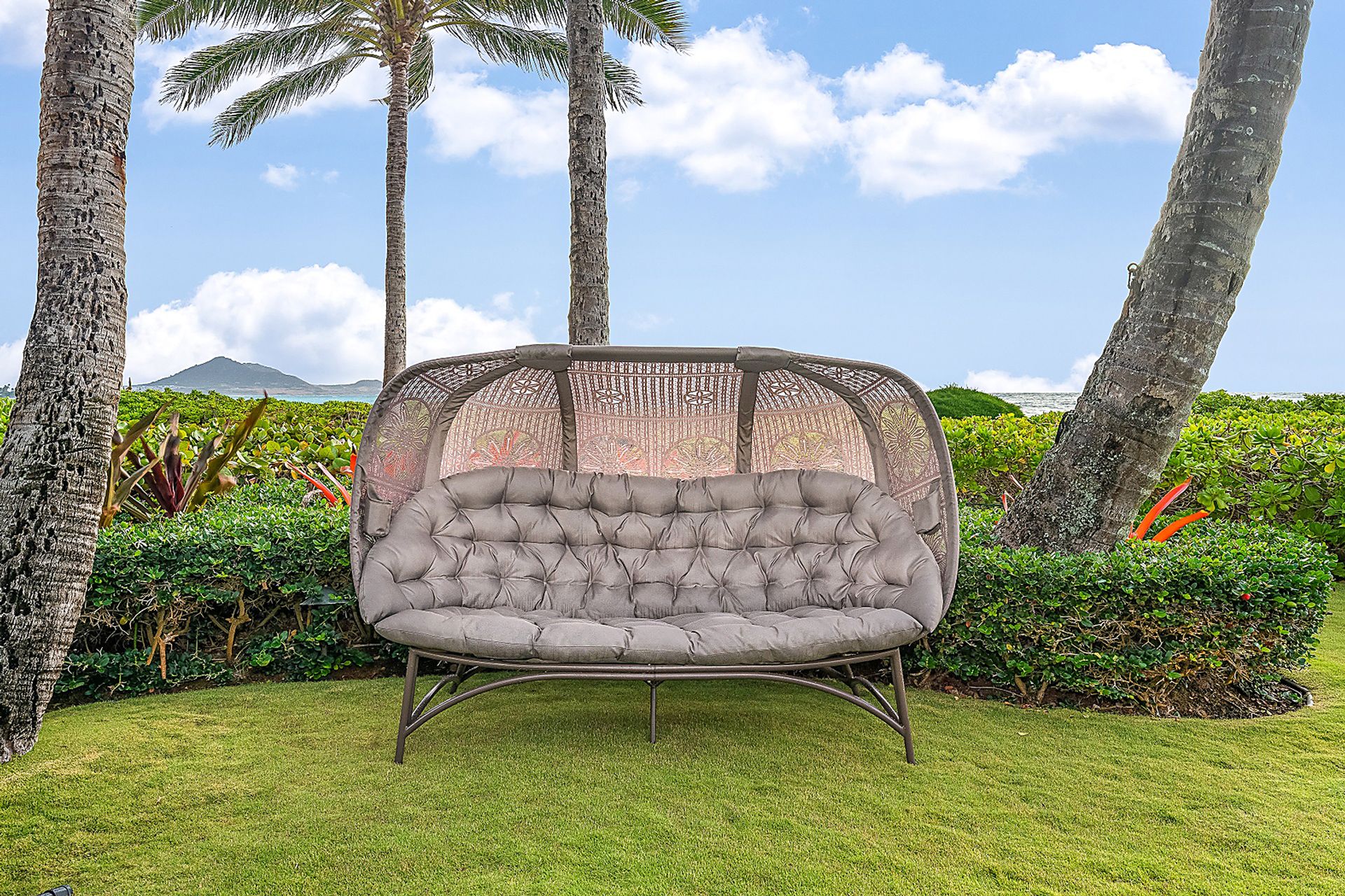 Outdoor Margarida Beige Sofa - Image 2