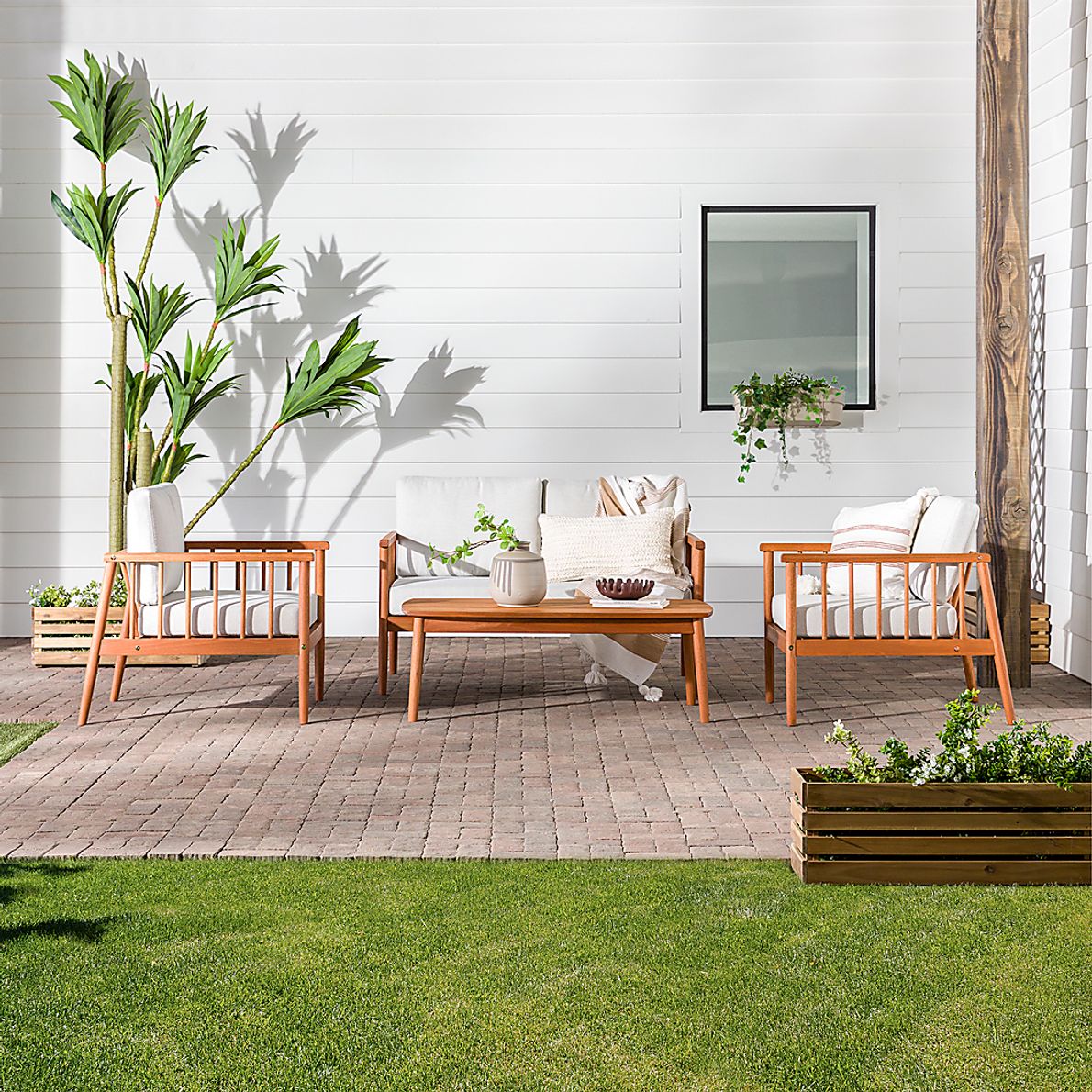 Outdoor Shellrich Coast Brown 4pc Chat Set