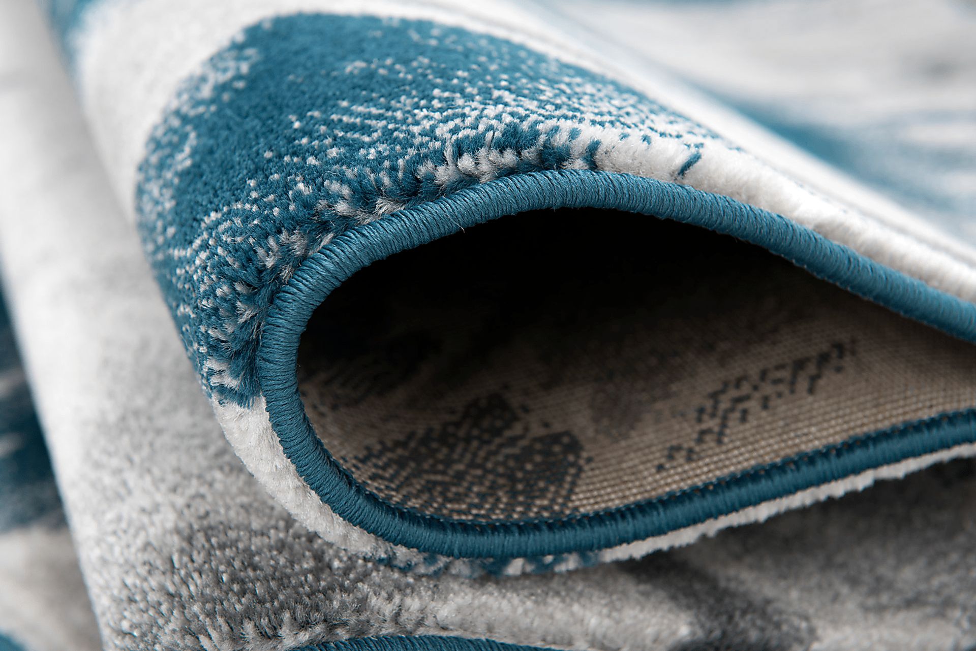 Overcup Blue 5'3 x 7'6 Rug - Image 3
