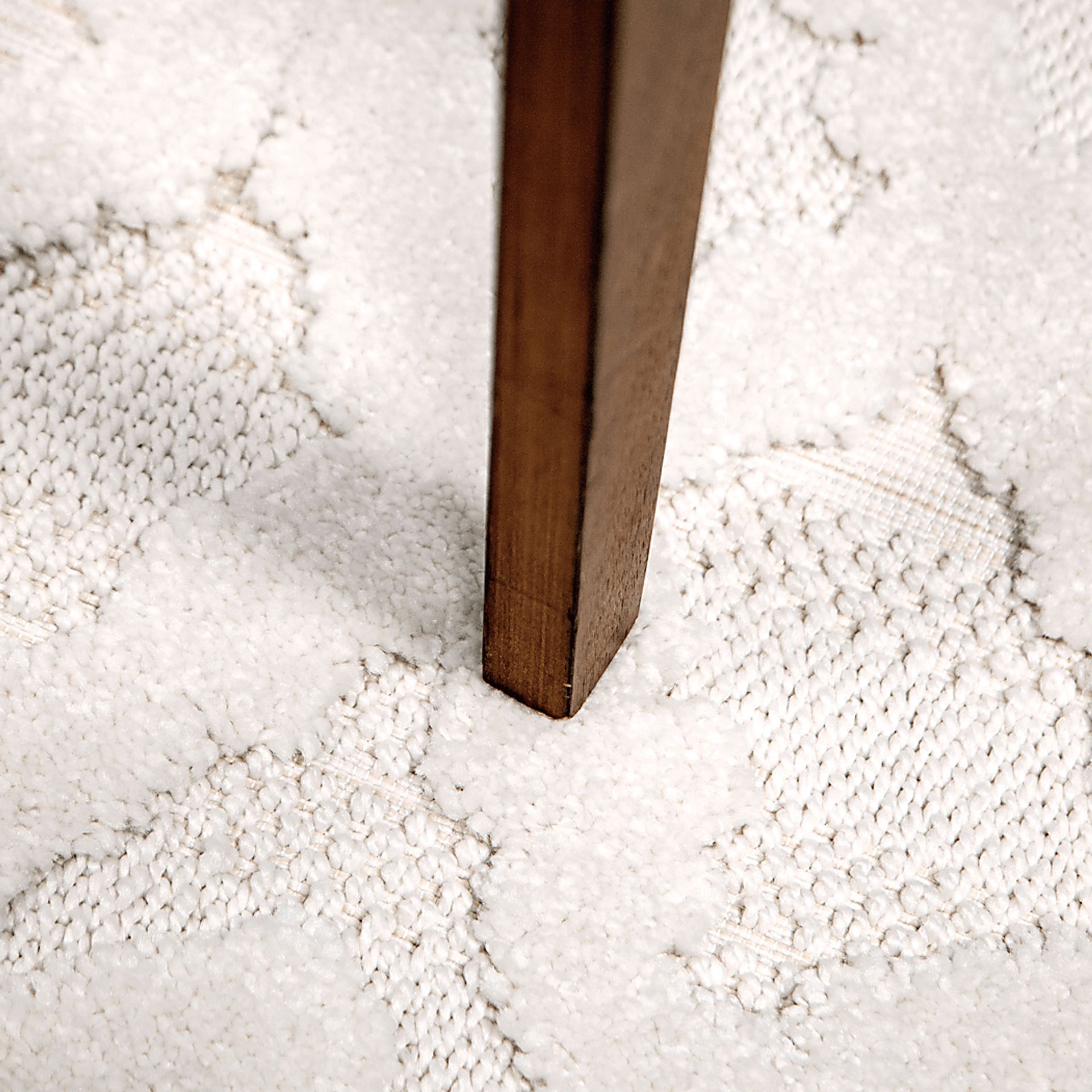 Overlea White 5'3 x 7'6 Rug - Image 4