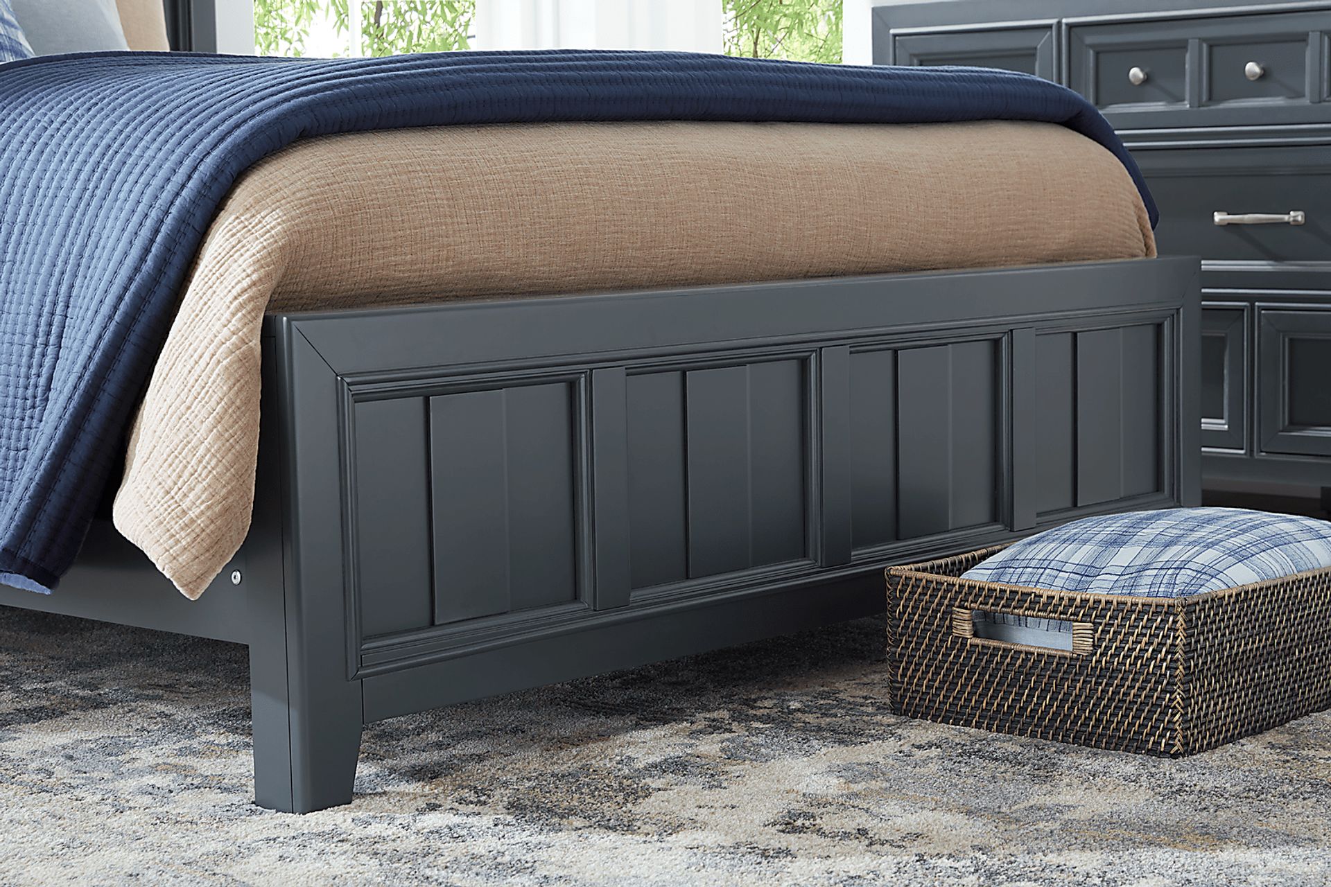 Owings Mill Graphite 3 Pc King Panel Bed - Image 8