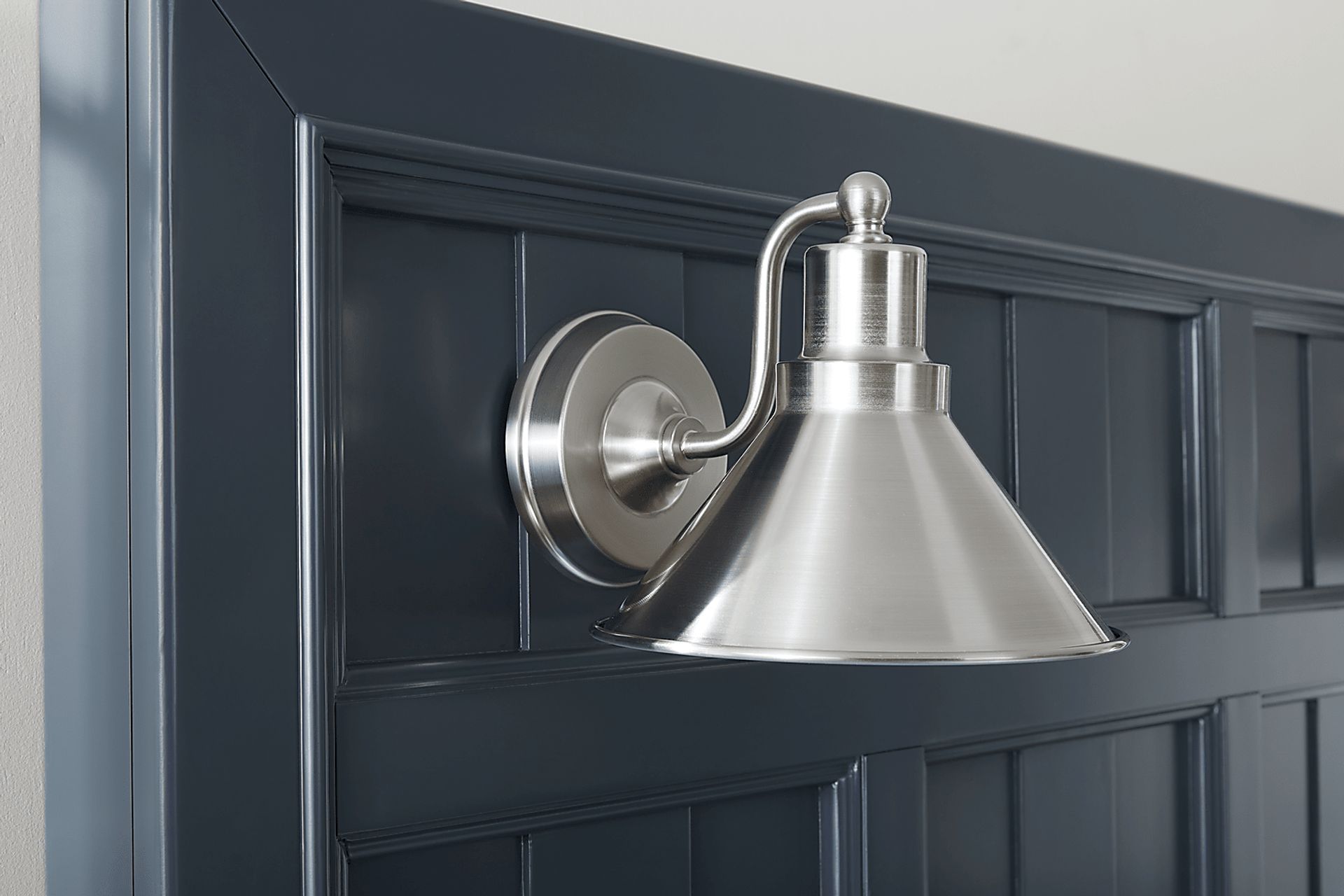 Owings Mill Graphite 7 Pc Queen Storage Bedroom - Image 7